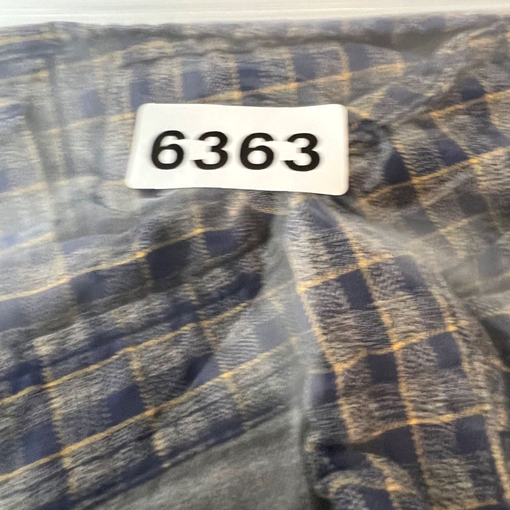 Banana Republic Banana Republic Mens Size L Blue Luxe Flannel Camden Fit Plaid Shirt Size US L / EU 52-54 / 3 - 8 Thumbnail