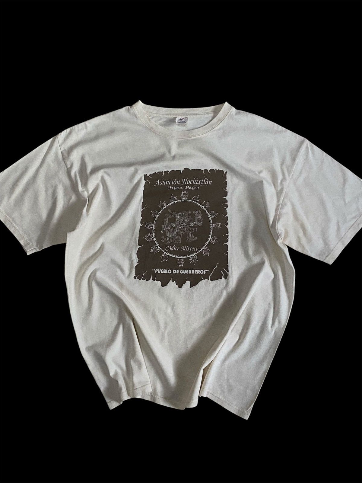 Vintage 90s Yazbek Codice Mixteco Art Graphic T-shirt Size US L / EU 52-54 / 3 - 1 Thumbnail