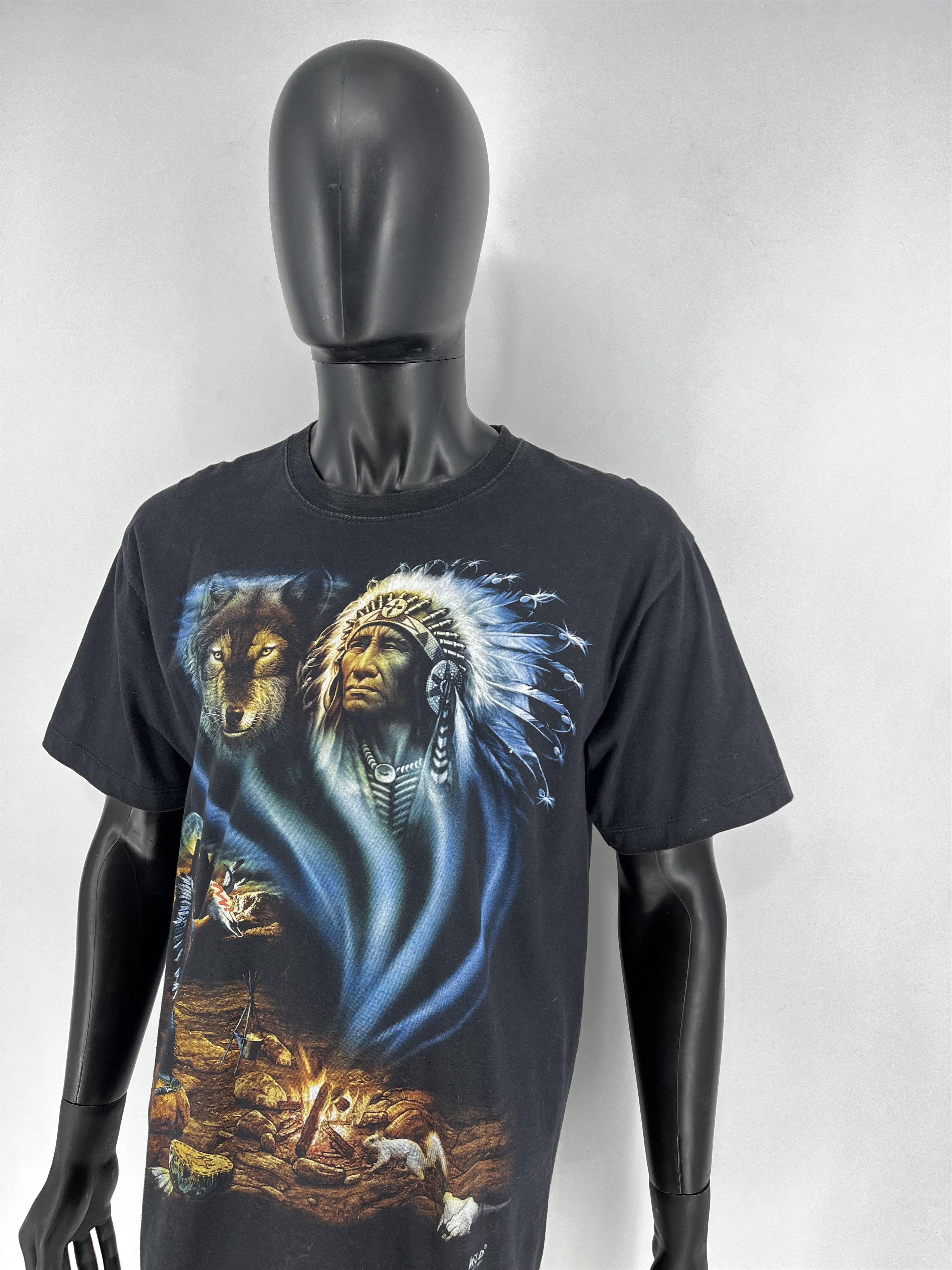 Band Tees Vintage Wild Indian Chief American Native Wolf heavy t-shirt Size US L / EU 52-54 / 3 - 4 Thumbnail