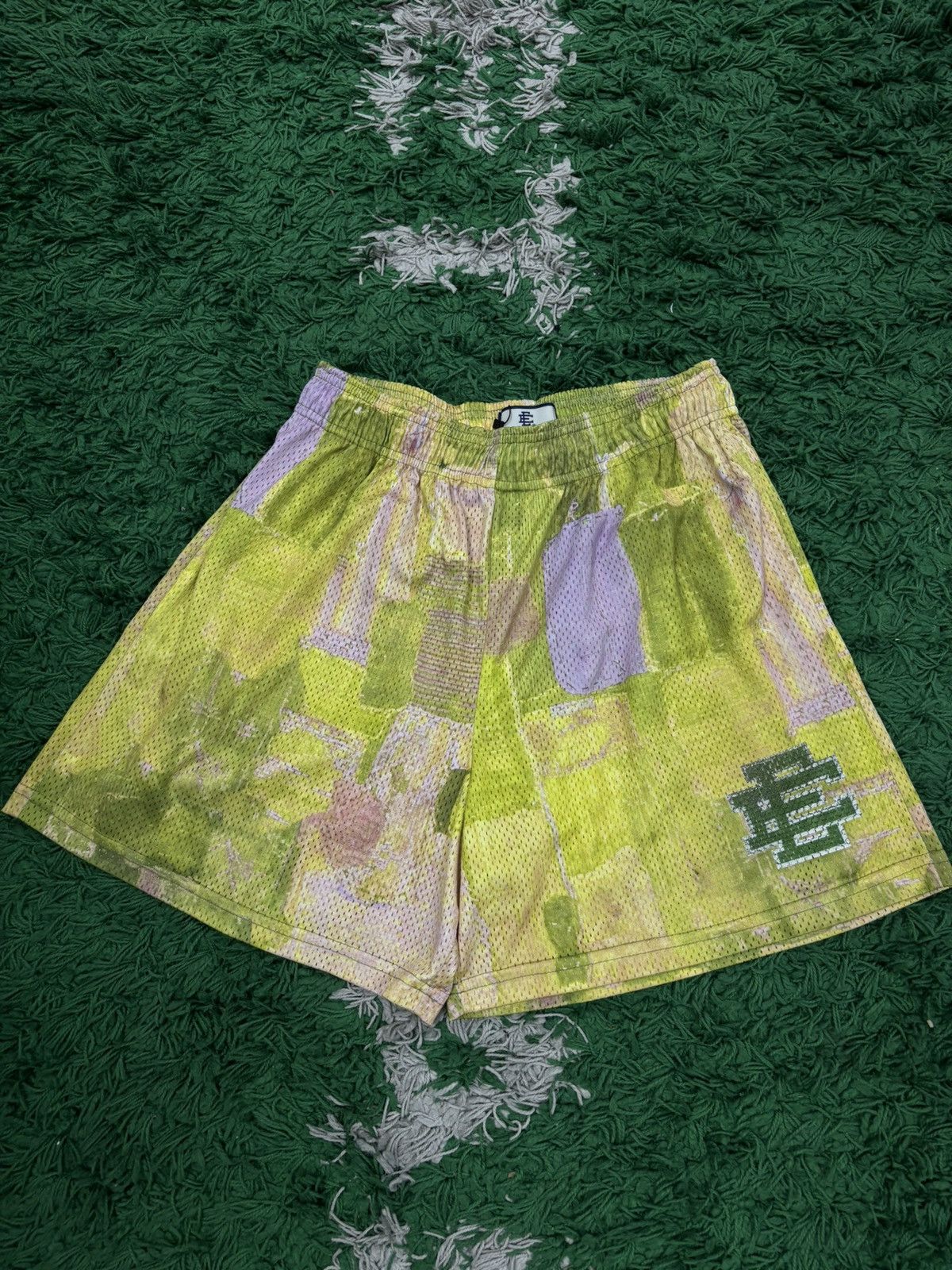 Eric Emanuel Kelly green shorts XL