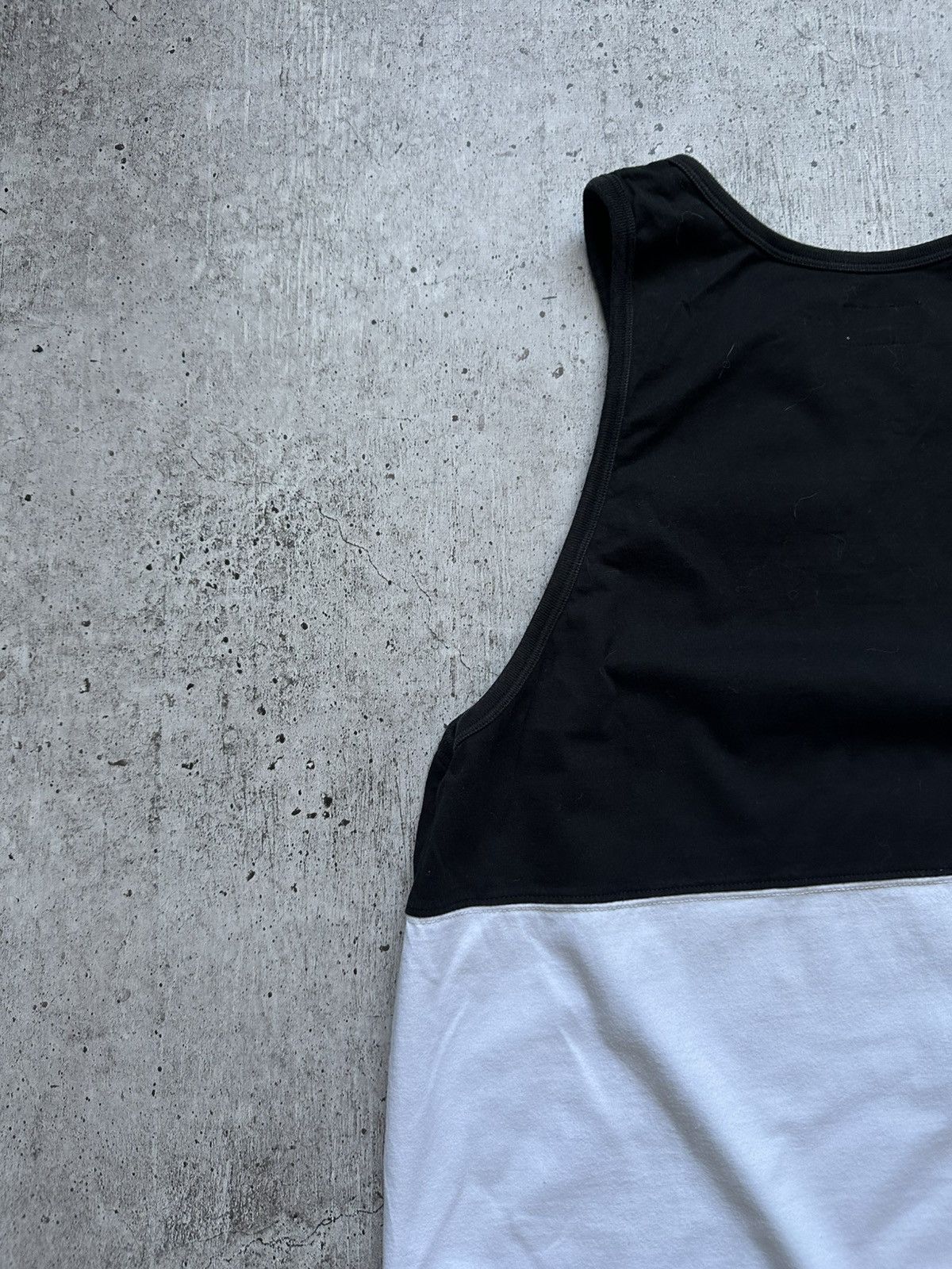 Supreme Supreme Split Tank Top London Paris Size US M / EU 48-50 / 2 - 14 Thumbnail