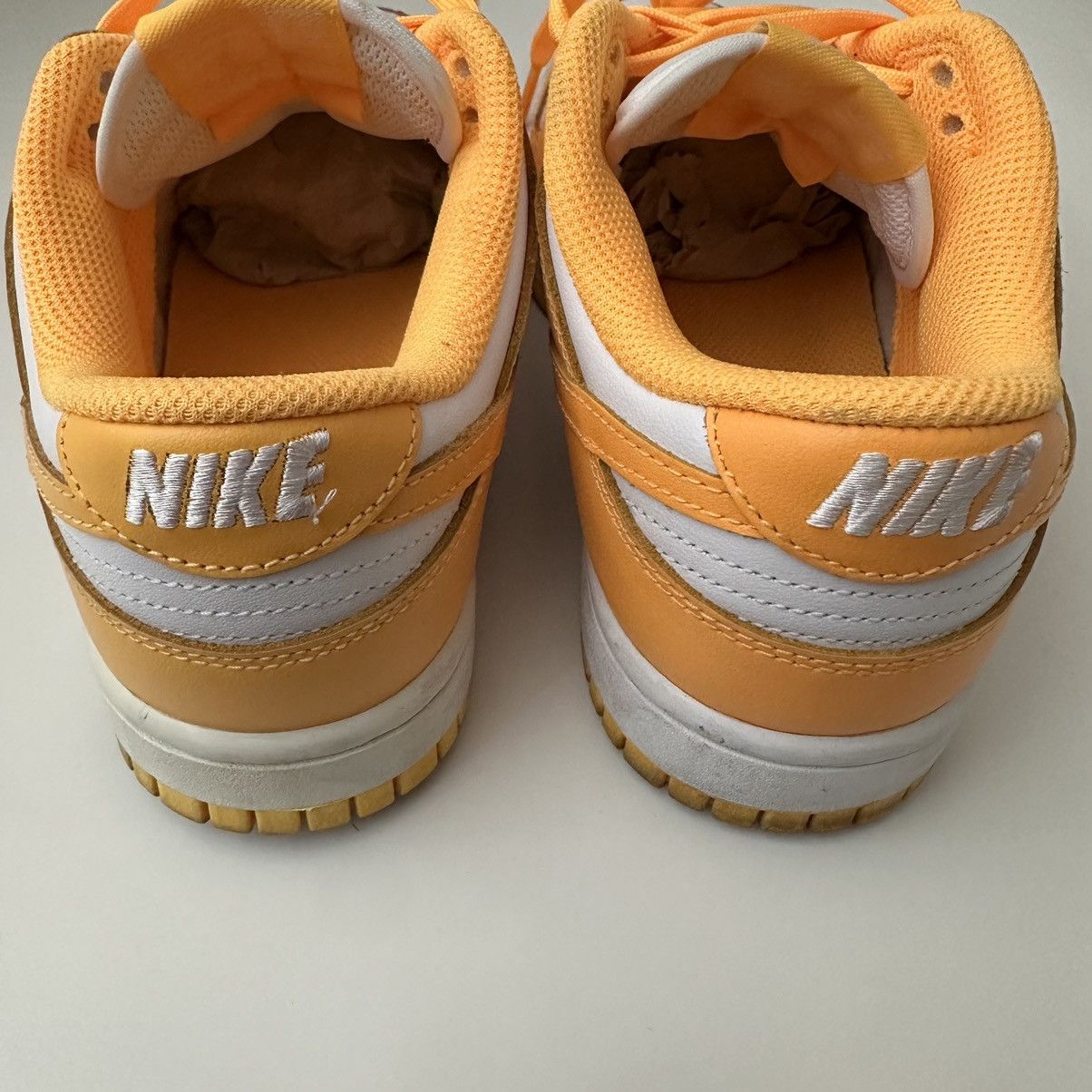 Nike Nike Laser Orange Dunks - 5y or 6.5w Size US 6.5 / EU 39-40 - 2 Thumbnail