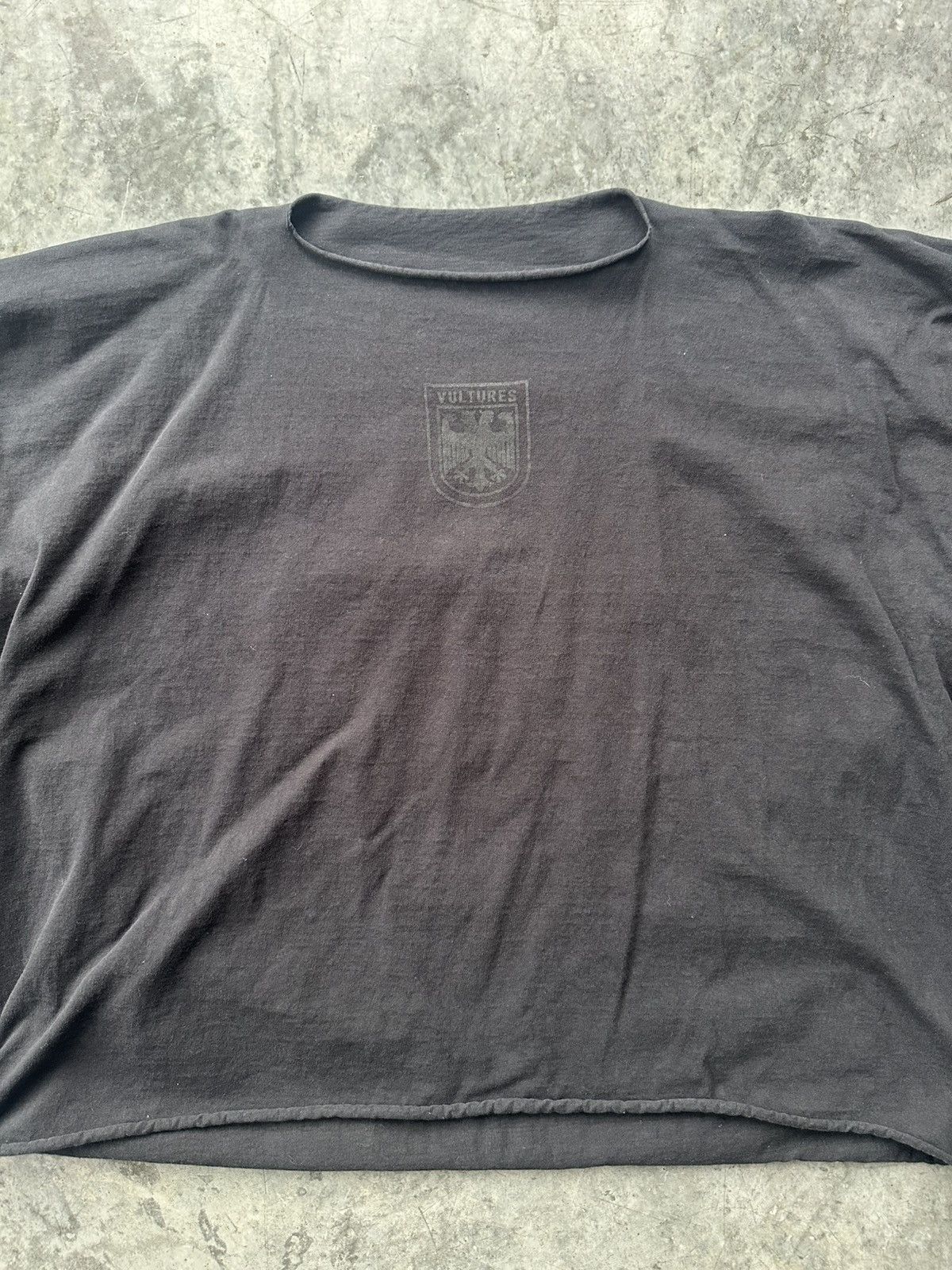 Kanye West × Yeezy Kanye West Vultures Long Sleeve Tee Size US XL / EU 56 / 4 - 3 Thumbnail