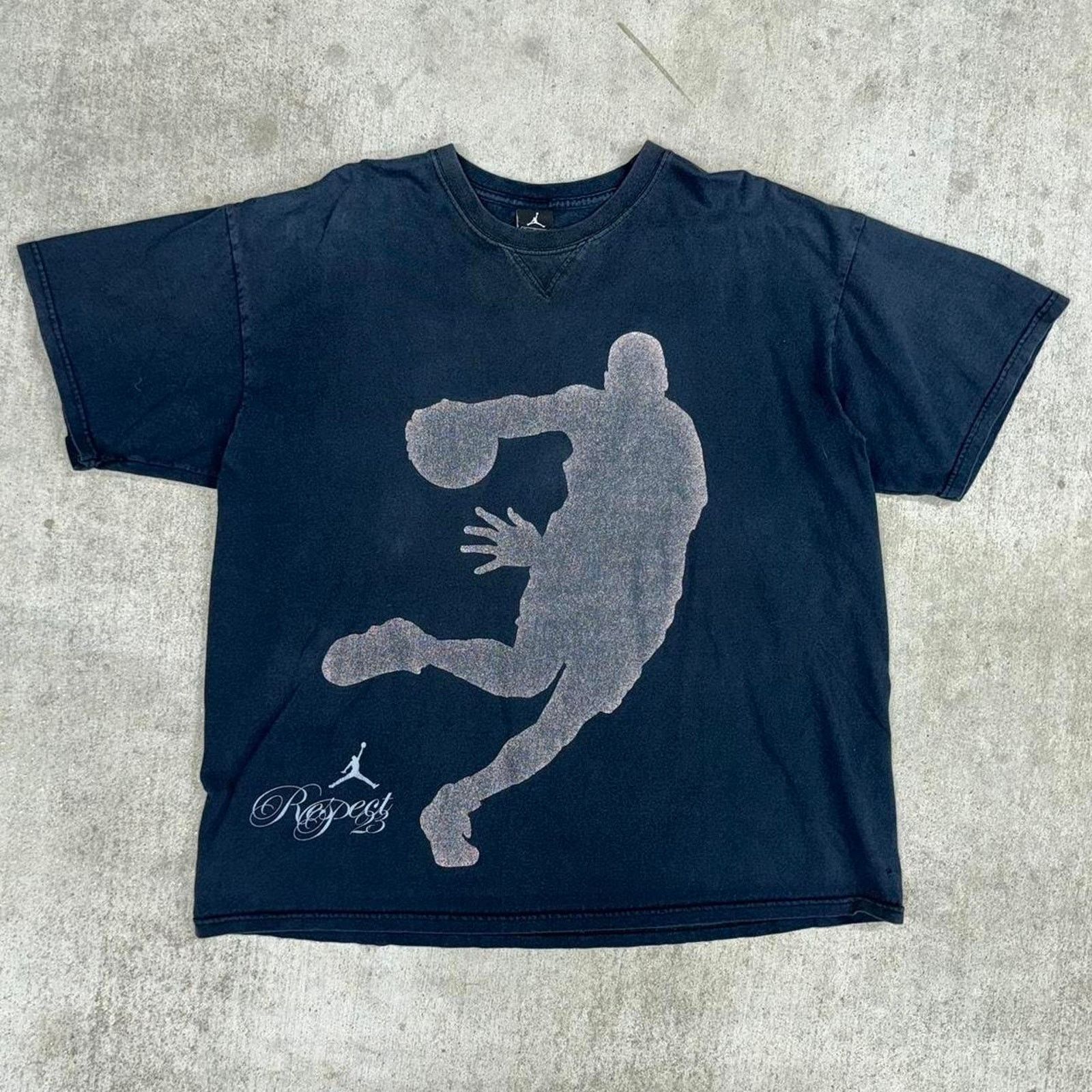 Jordan Brand Vintage 2000s nike air jordan t-shirt Size US XL / EU 56 / 4 - 1 Thumbnail