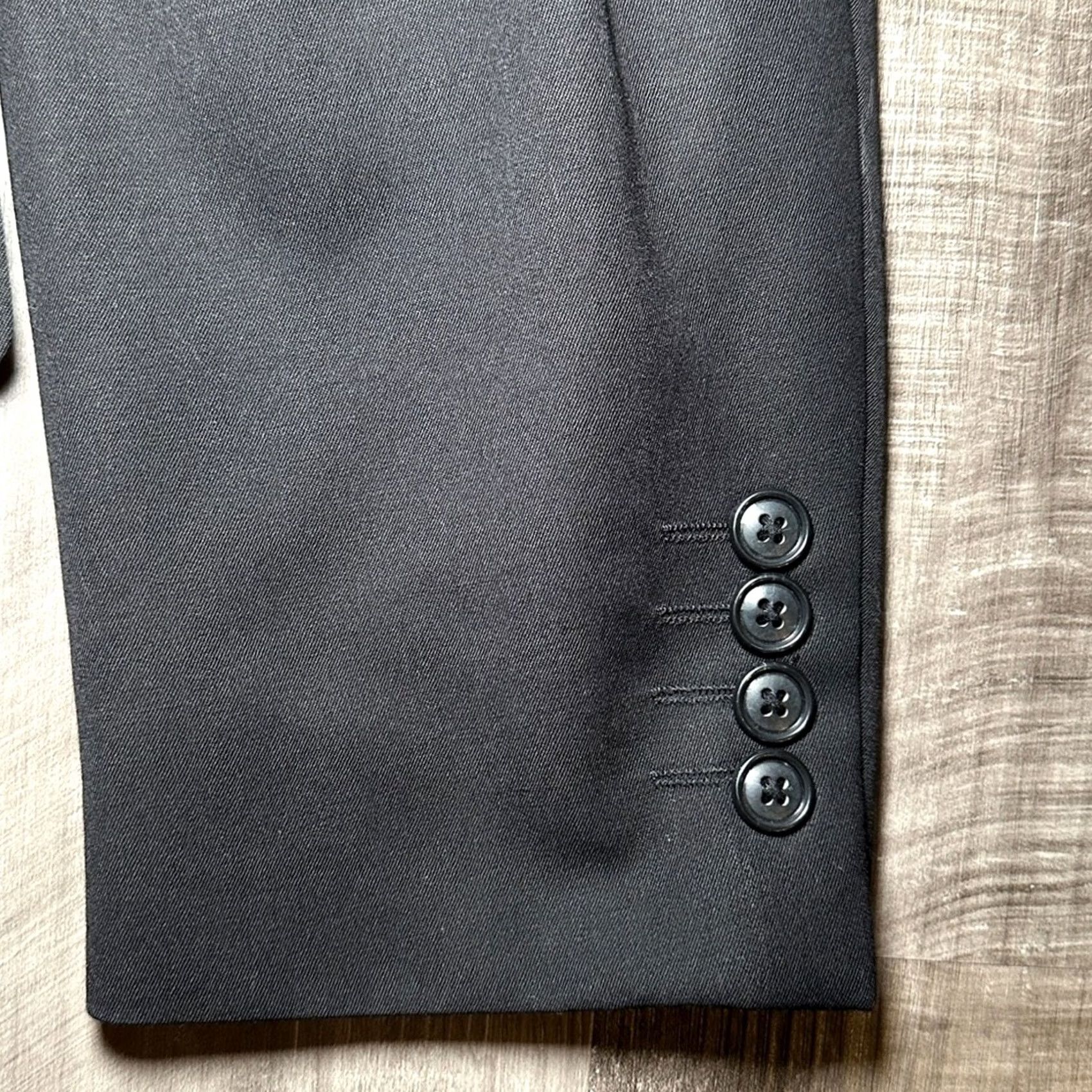 Pronto Uomo Pronto Uomo Suit Pronto Uomo Wool Black Three Button 2 Piece 42R Men’s Suit - 120s Wool Black Three Button 42R Mens Suit Size 42R - 4 Thumbnail
