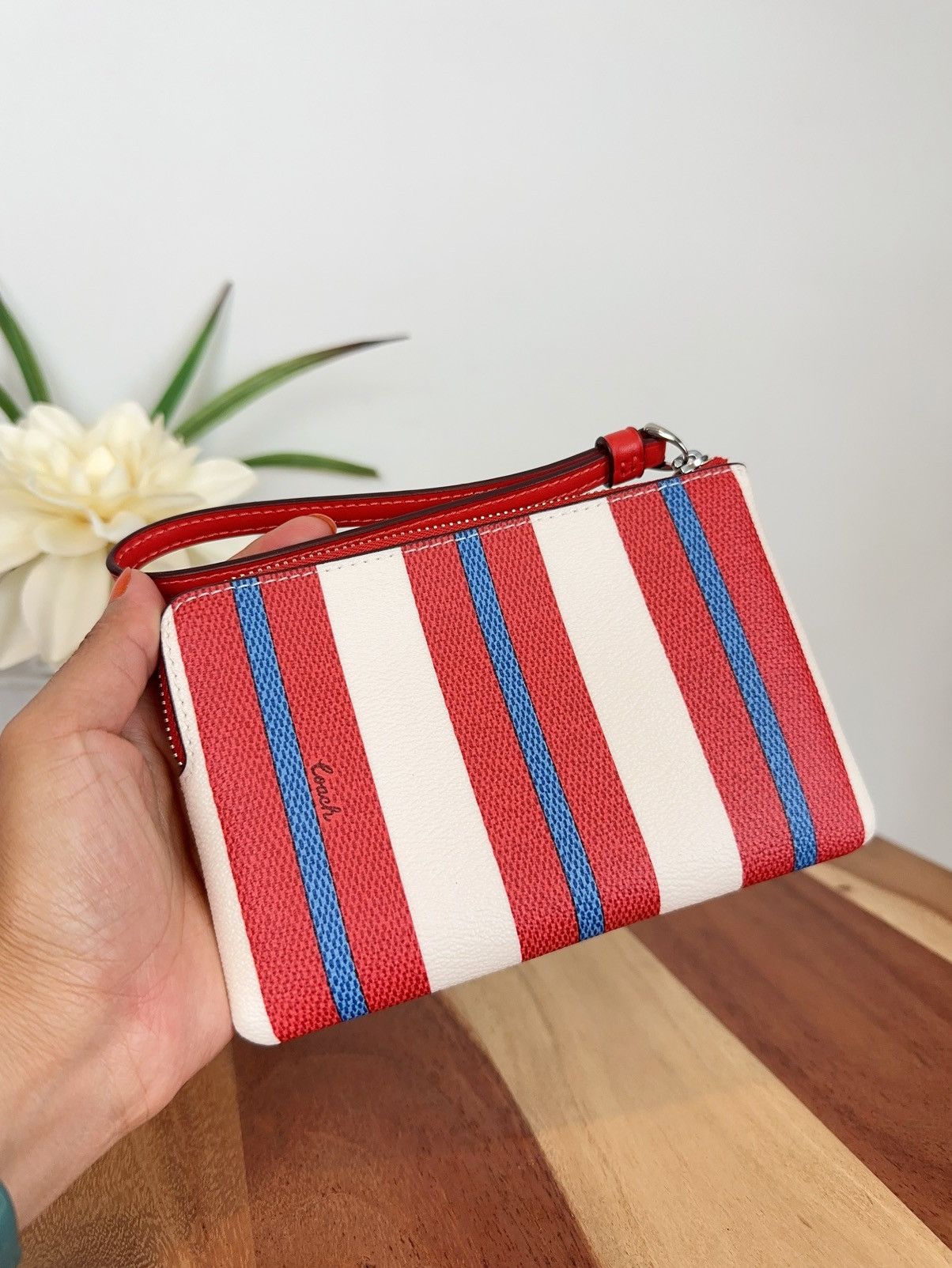 Coach NWT Coach Corner Zip Wristlet With Stripe Print Size ONE SIZE - 4 Thumbnail