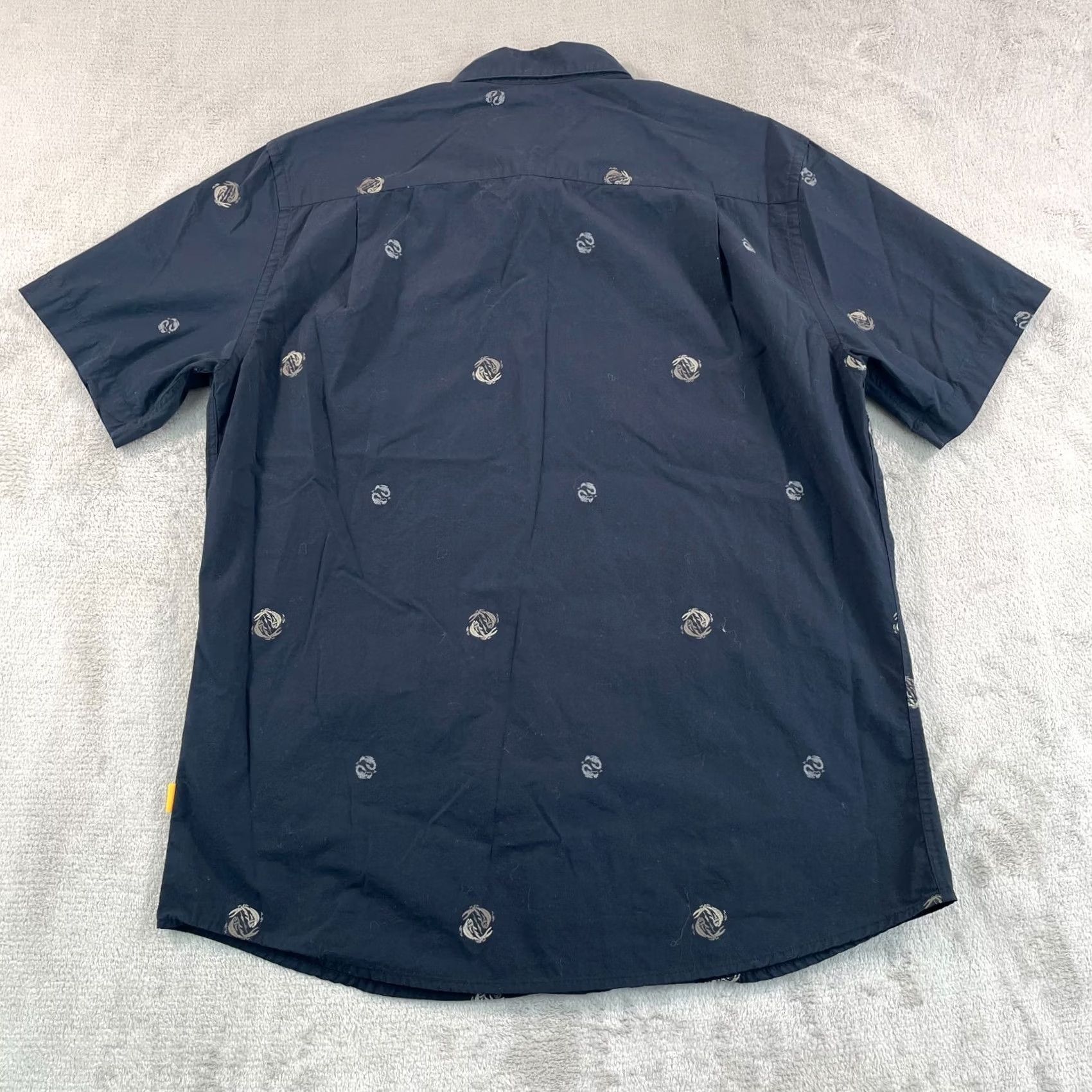 Quiksilver Quiksilver Waterman Shirt Men Large Navy Embroidered Fish Hawaiian Short Sleeve Size US L / EU 52-54 / 3 - 4 Thumbnail