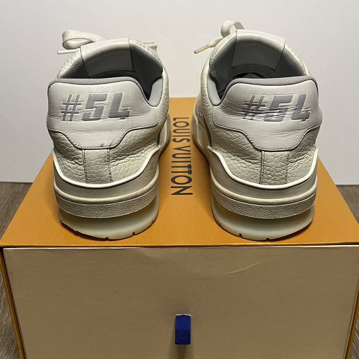 Louis Vuitton white LV trainers Size US 11 / EU 44 - 5 Thumbnail