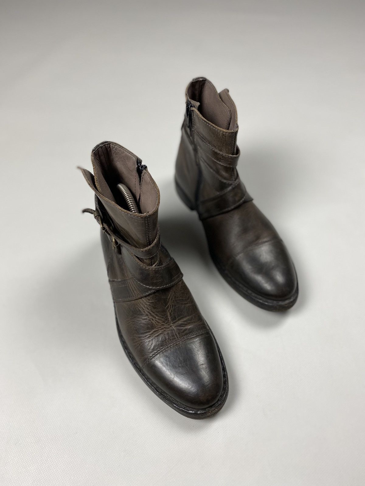 MoMA MOMA ladies avant-garde leather ankle biker boots size 38 Size US 8 / IT 38 - 2 Thumbnail