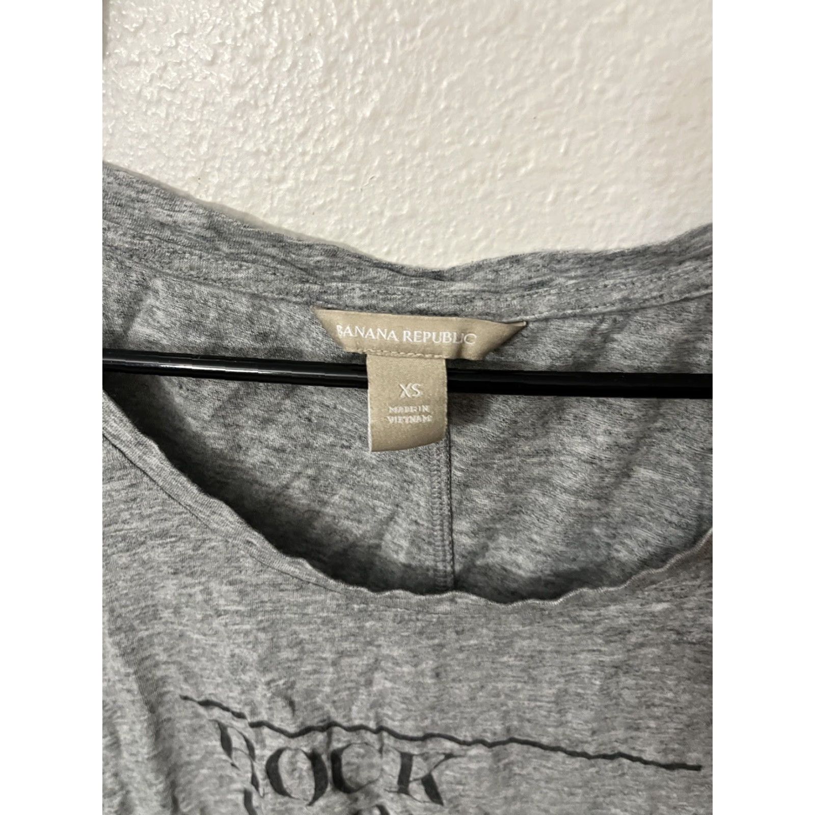 Banana Republic VINTAGE Banana Republic Womens T-Shirt Casual XS Gray Rock 90s Gender Neutral Size XS / US 0-2 / IT 36-38 - 2 Thumbnail