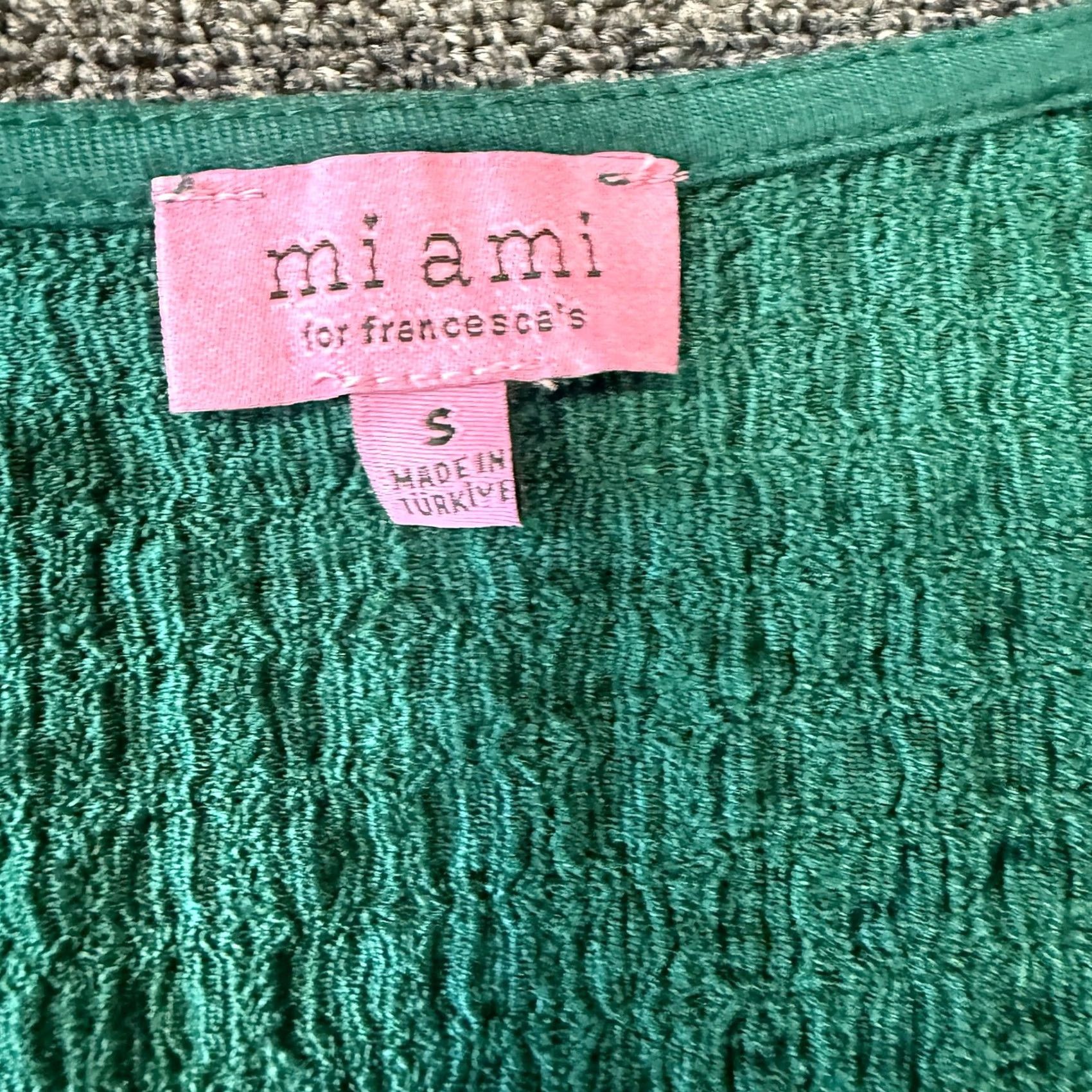 Vintage VINTAGE Miami for Francesca's Green Blouse Puff Sleeve V-Neck Wrap Small Womens Size S / US 4 / IT 40 - 3 Thumbnail