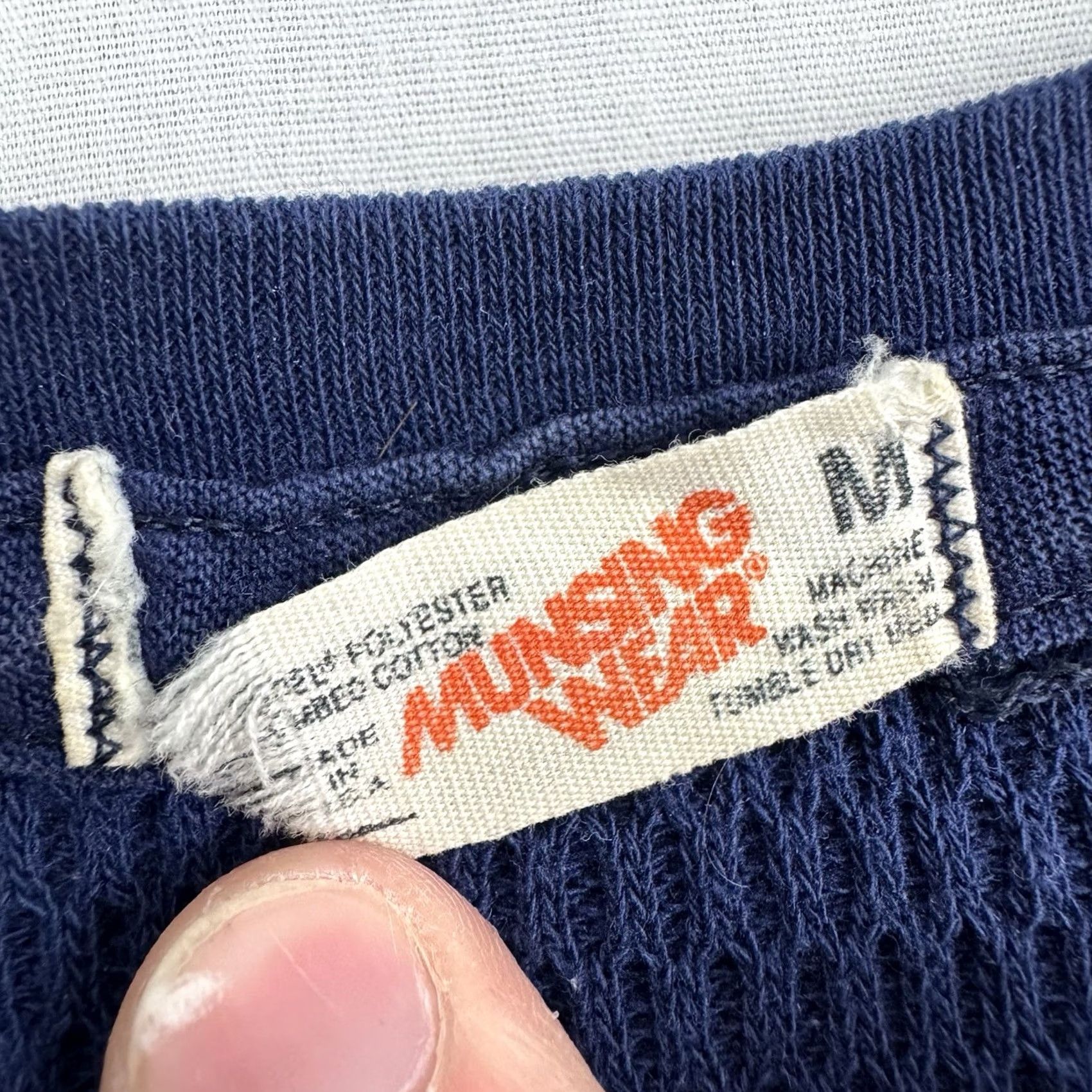 Vintage VINTAGE Munsingwear Thermal Long Sleeve Shirt Adult Medium Hipster 1970s Grunge Blue Mens Size US M / EU 48-50 / 2 - 2 Thumbnail
