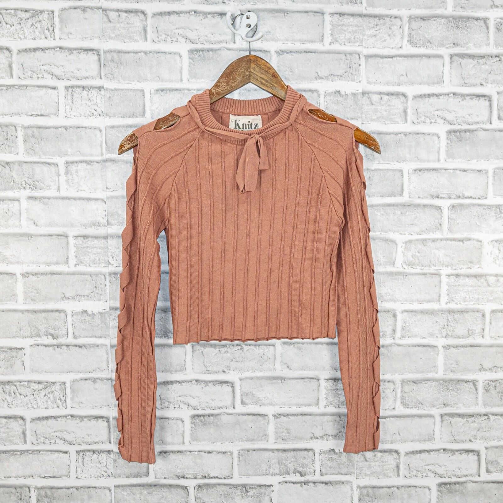 For Love & Lemons Knitz For Love & Lemons Ribbed Crop Top open lace sleeves Size L / US 10 / IT 46 - 7 Thumbnail