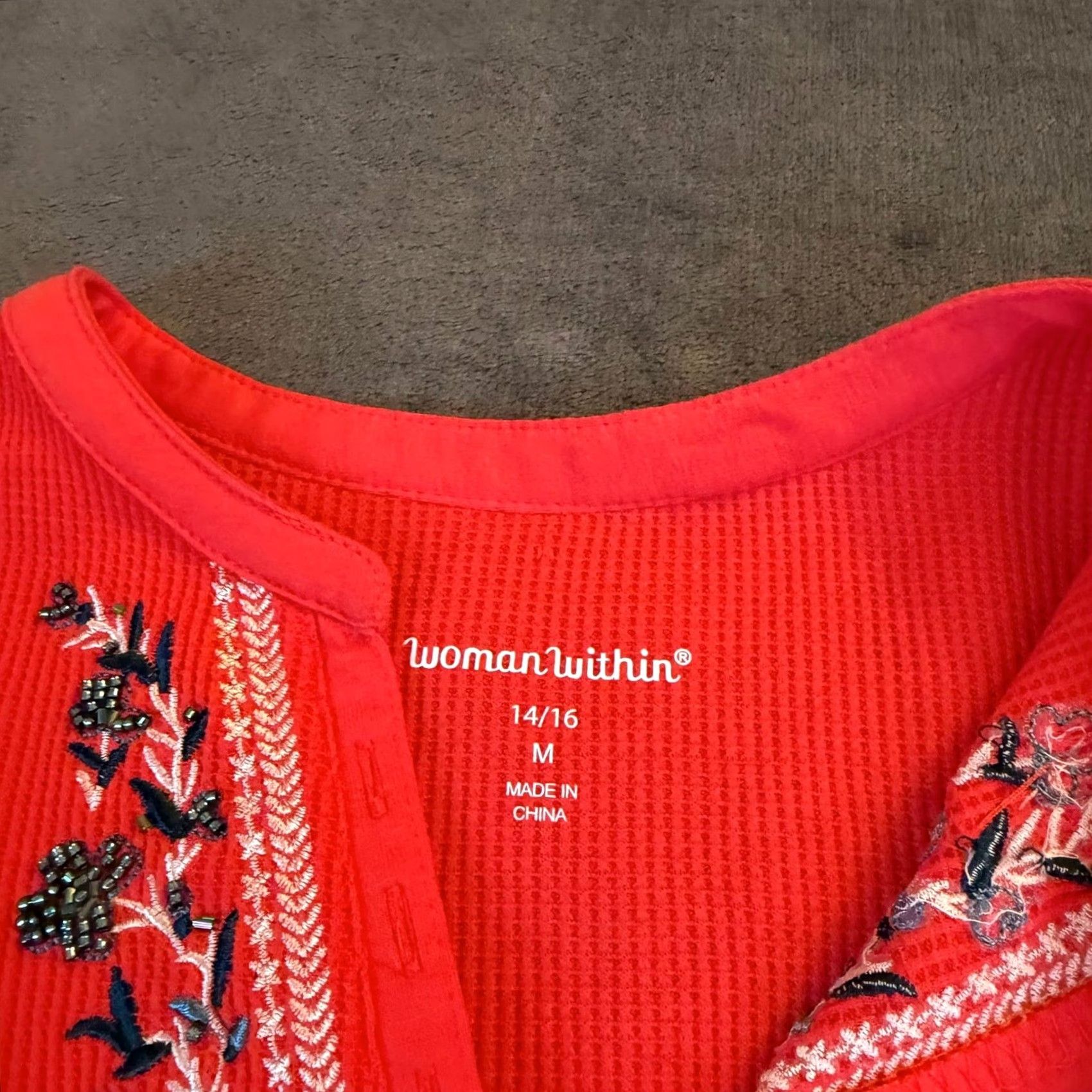 Vintage VINTAGE Woman Within Red Waffle Knit Embroidered Henley Tunic Top Womens M Red, Embroidered, Button, Henley, Tunic, Long Sleeve, Knit Size M / US 6-8 / IT 42-44 - 3 Thumbnail