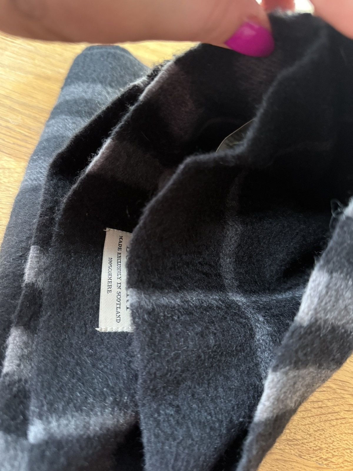 Burberry Burberry cashmere scarf snood unisex Size ONE SIZE - 6 Thumbnail