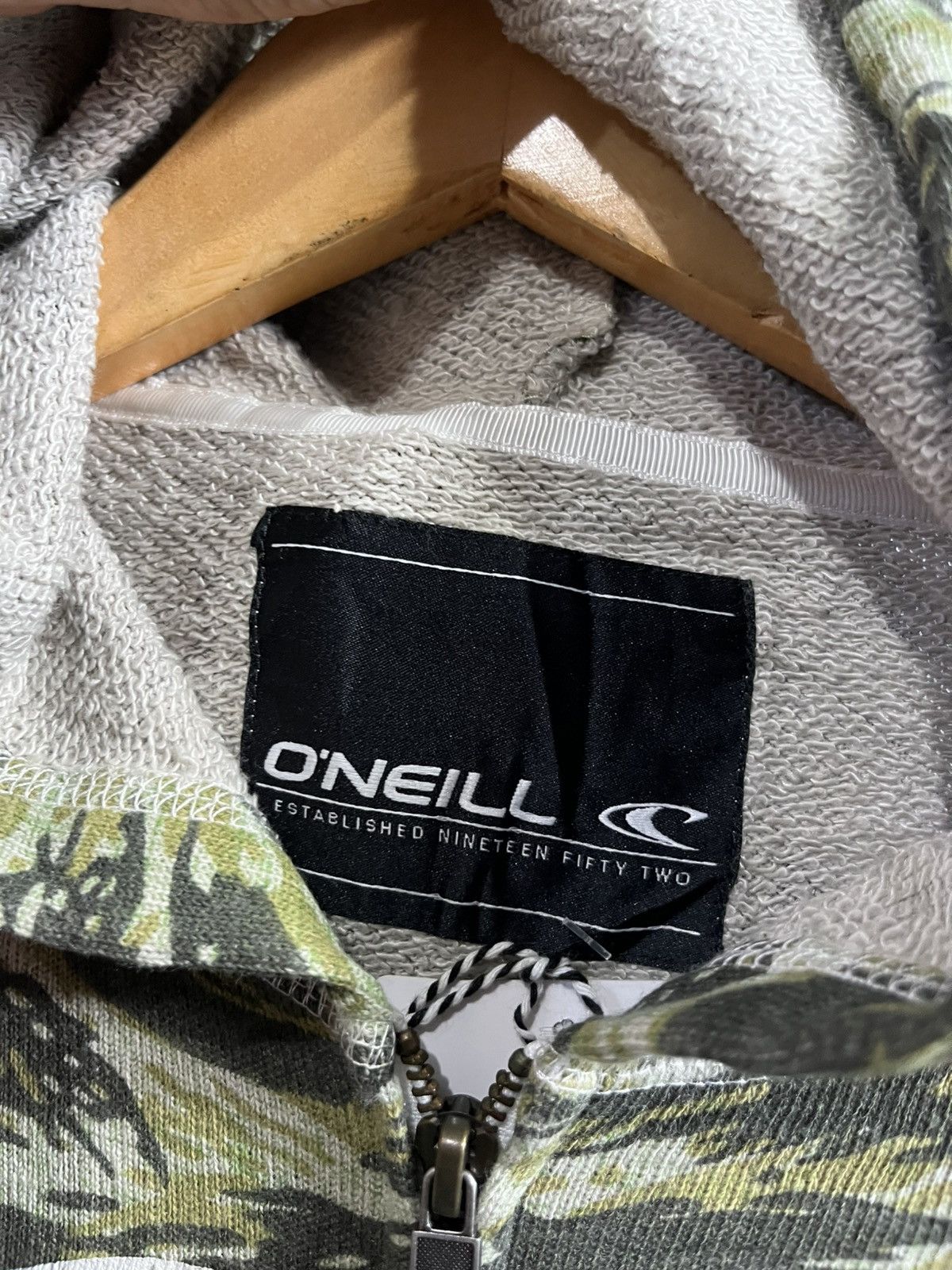 O'Neill oneill tiger strip zipper hoodie Size US M / EU 48-50 / 2 - 9 Thumbnail