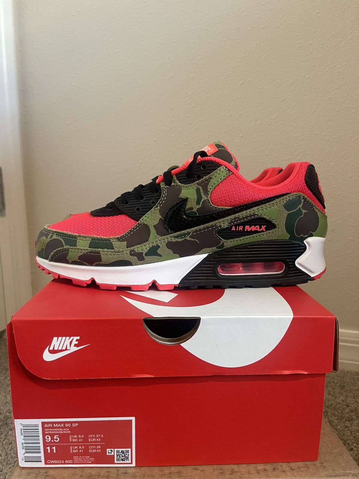 Nike Nike Air Max 90 Reverse Duck Camo Size US 9.5 / EU 42-43 - 1 Thumbnail