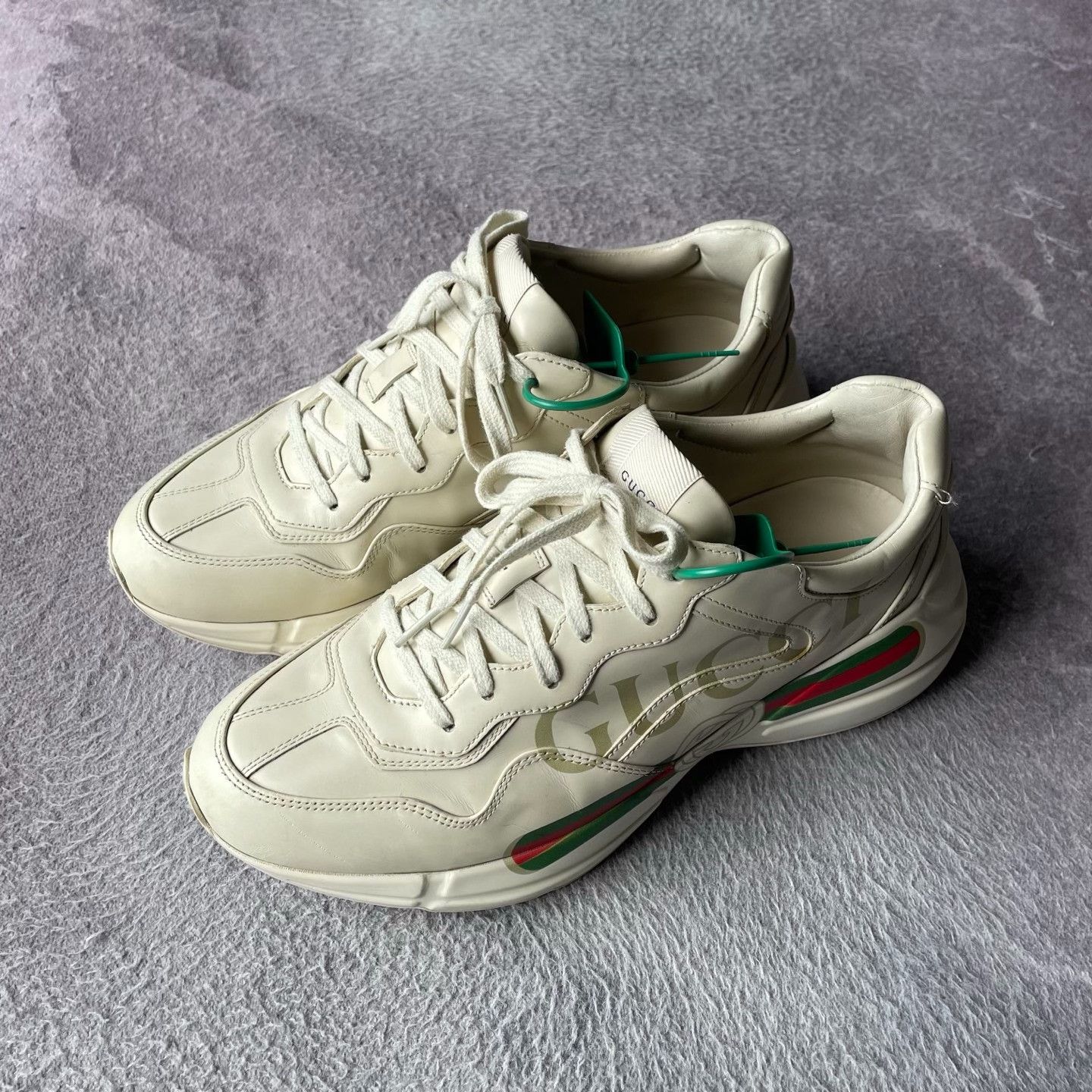 Gucci Gucci White Lowtop Sneakers 44 Men Size US 10.5 / EU 43-44 - 1 Thumbnail