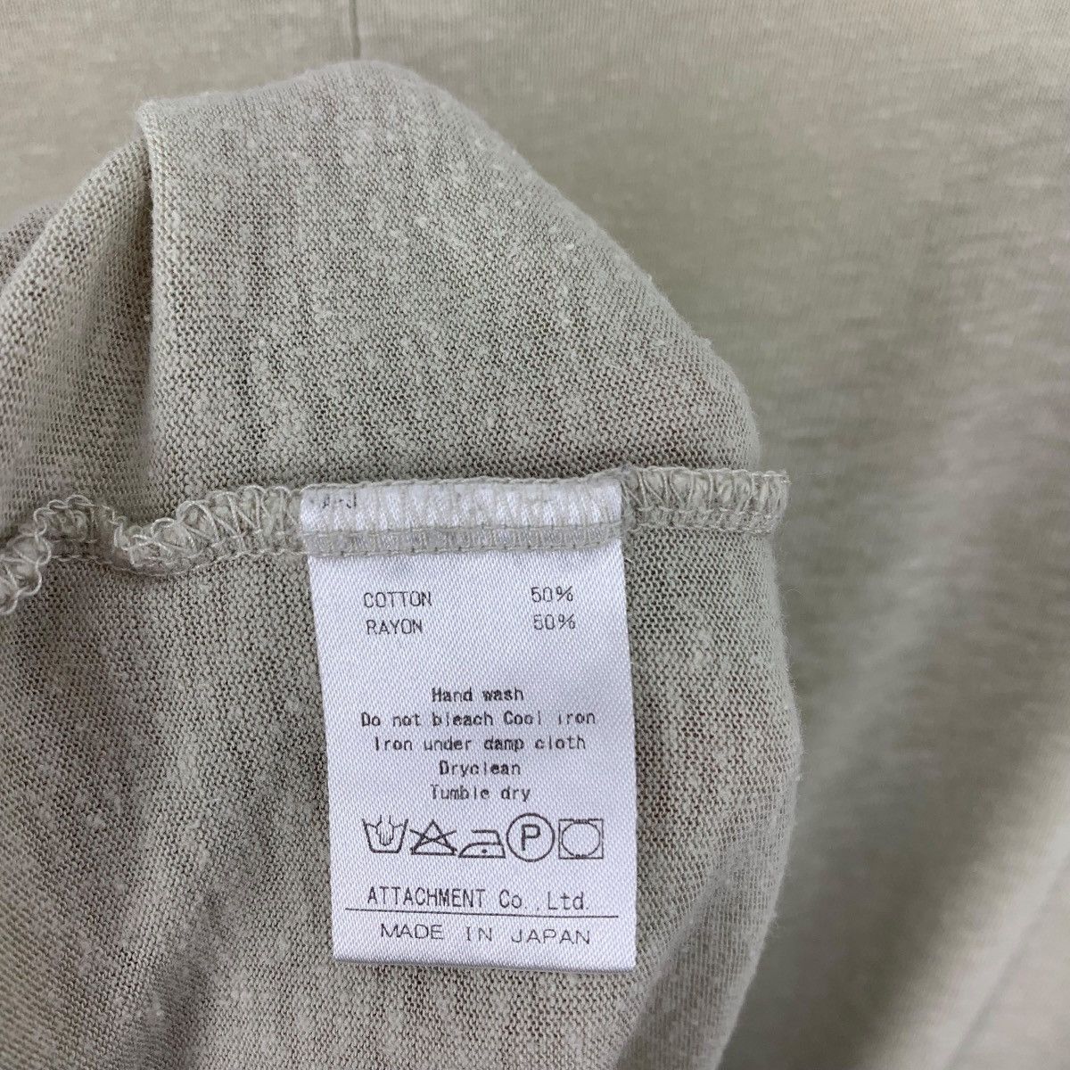 Attachment × Japanese Brand ATTACHMENT Long sleeve v neck plain tee Size S / US 4 / IT 40 - 11 Thumbnail