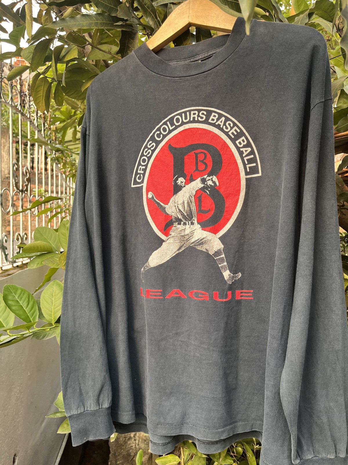Cross Colours Vintage 90s Cross Colours Base Ball League Longsleeve Tshirt Size US XL / EU 56 / 4 - 2 Thumbnail