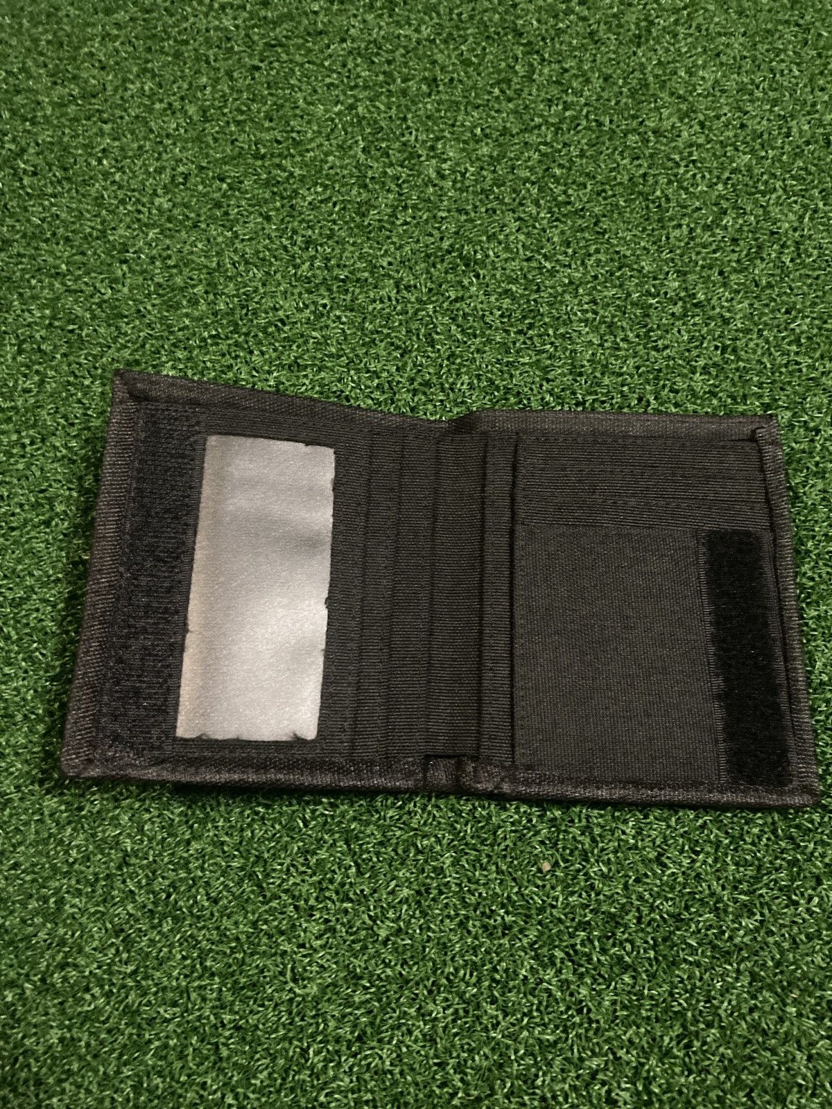 Nothing Personal Nothing Personal Wallet Size ONE SIZE - 2 Thumbnail