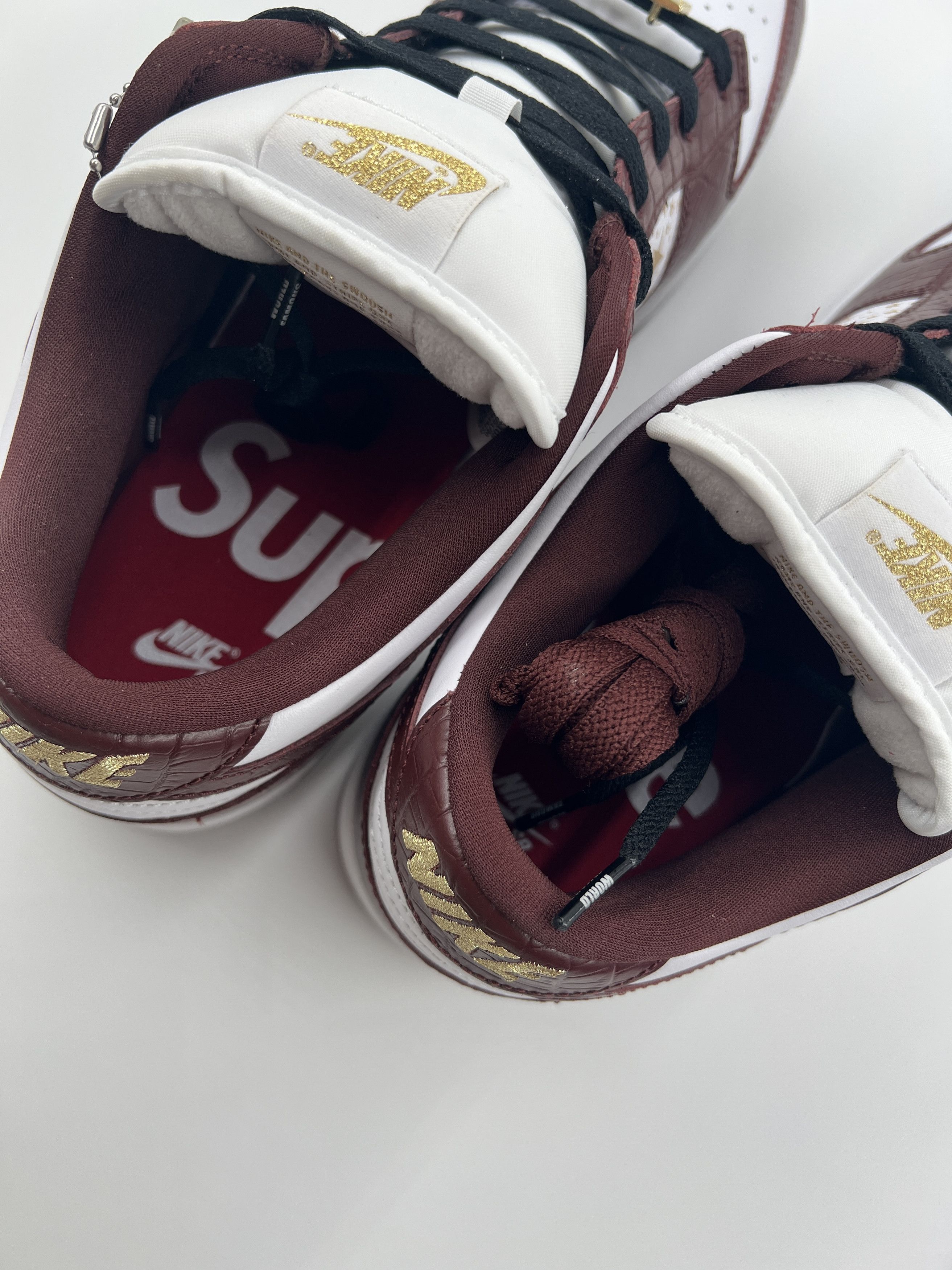 Nike × Supreme Nike SB Dunk Low x Supreme (VNDS) Size US 13 / EU 46 - 8 Thumbnail