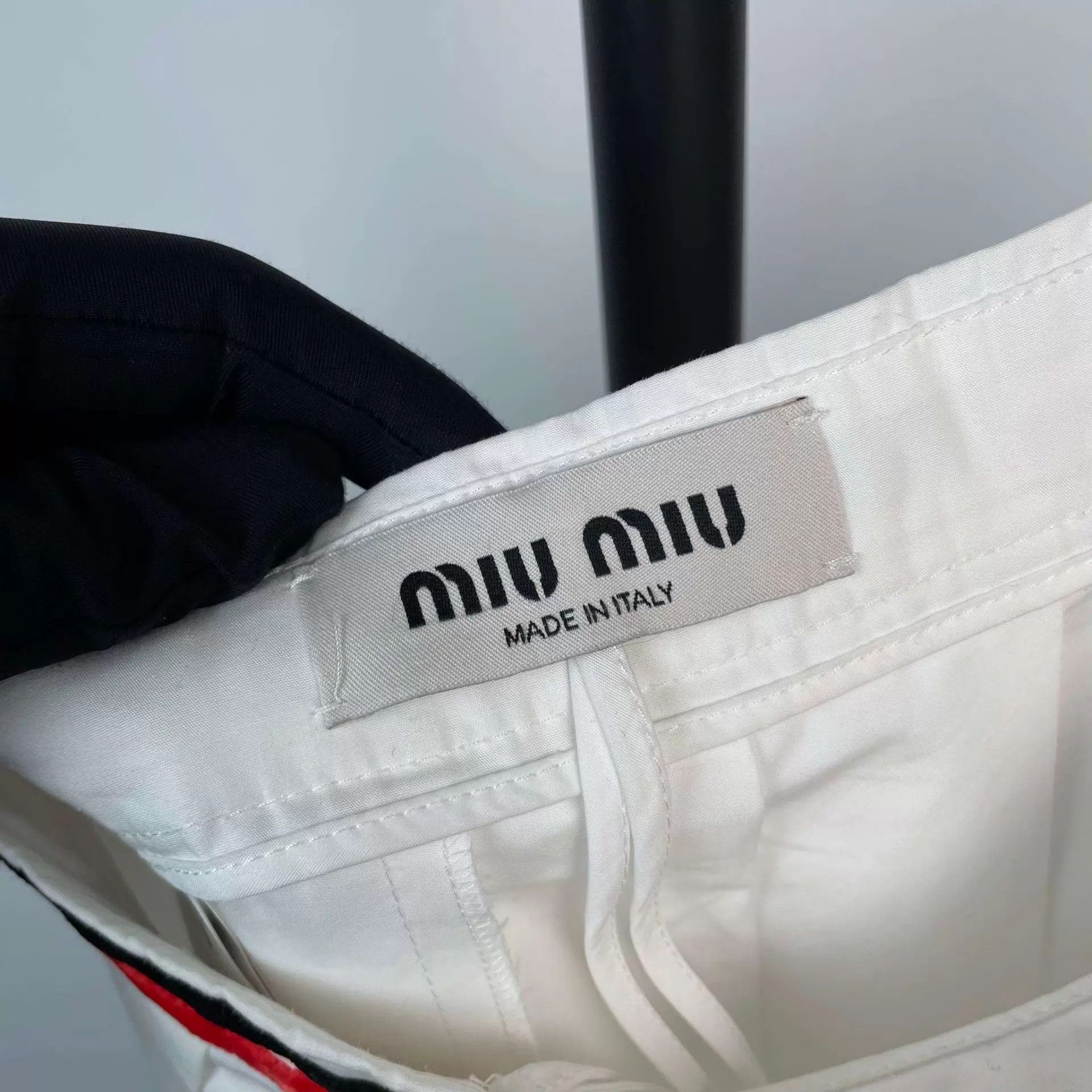 Miu Miu MIU MIU 98 New white blend skirt 36 Size 25" / US 0 / IT 36 - 4 Thumbnail