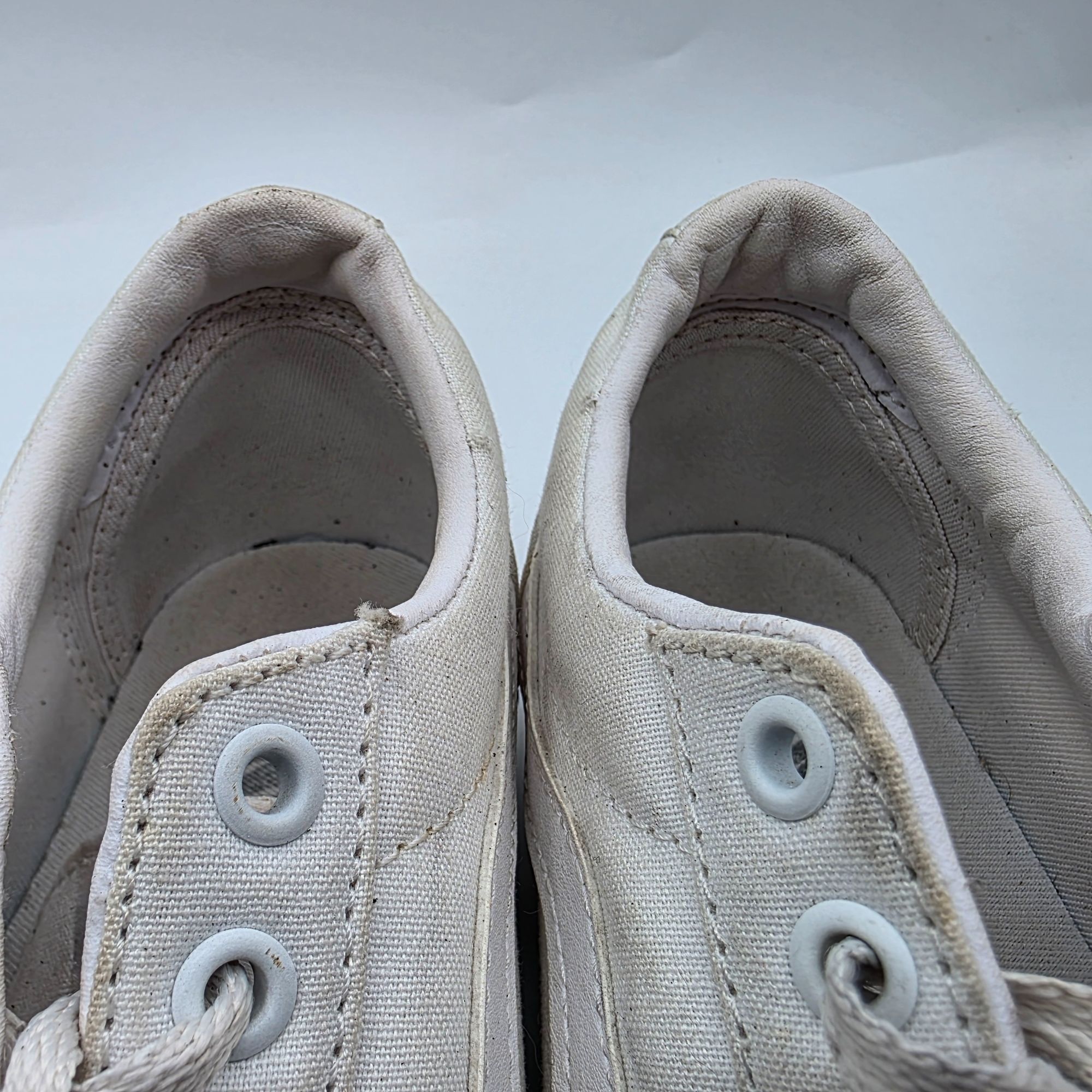 Vans Vans Old Skool Platform Womens Size 8 Triple White Athletic Size US 8 / IT 38 - 9 Thumbnail