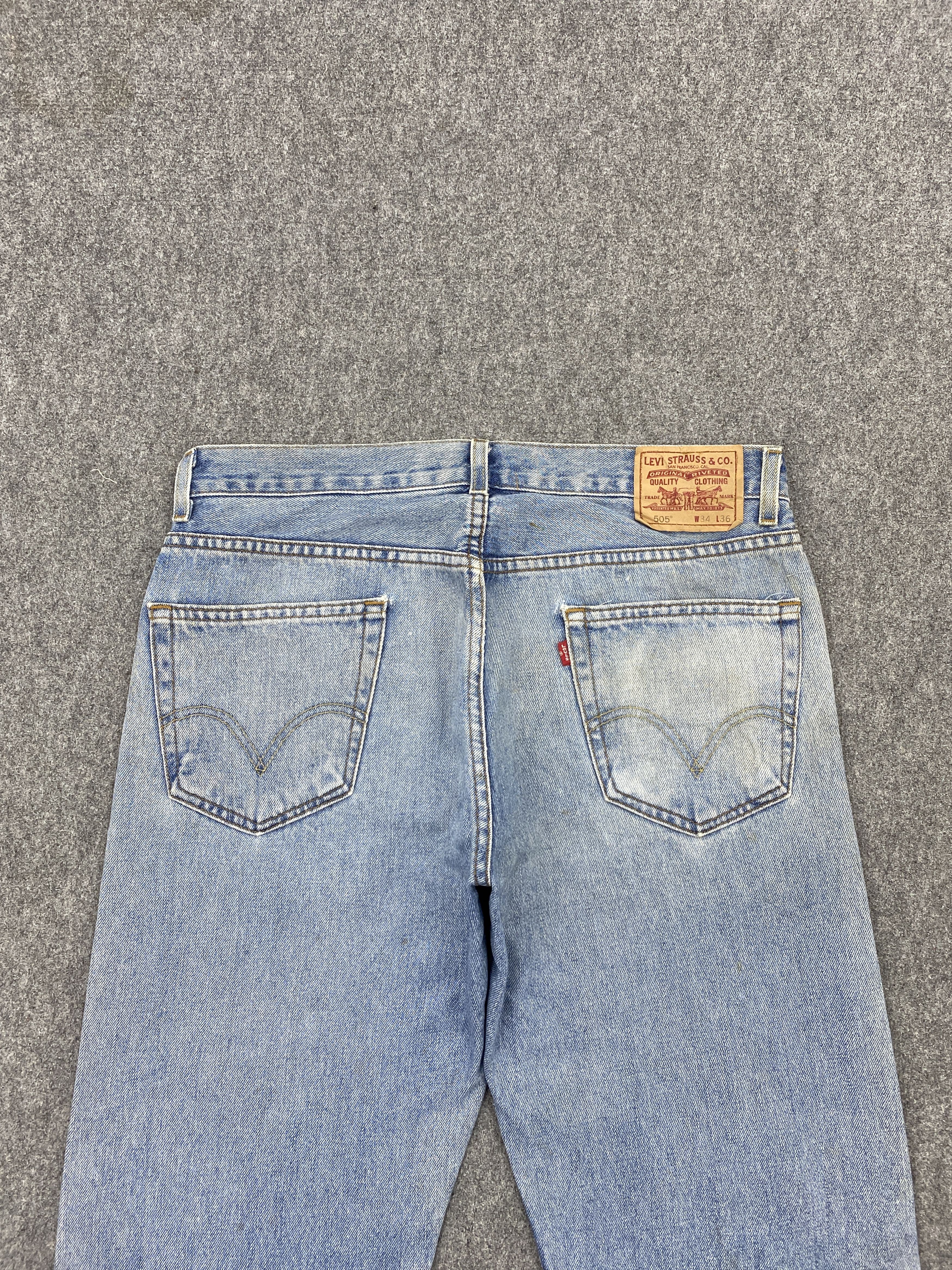 Levi's × Vintage Faded Blue Vintage Levi's 505 Regular Fit Jeans Size US 34 / EU 50 - 4 Thumbnail