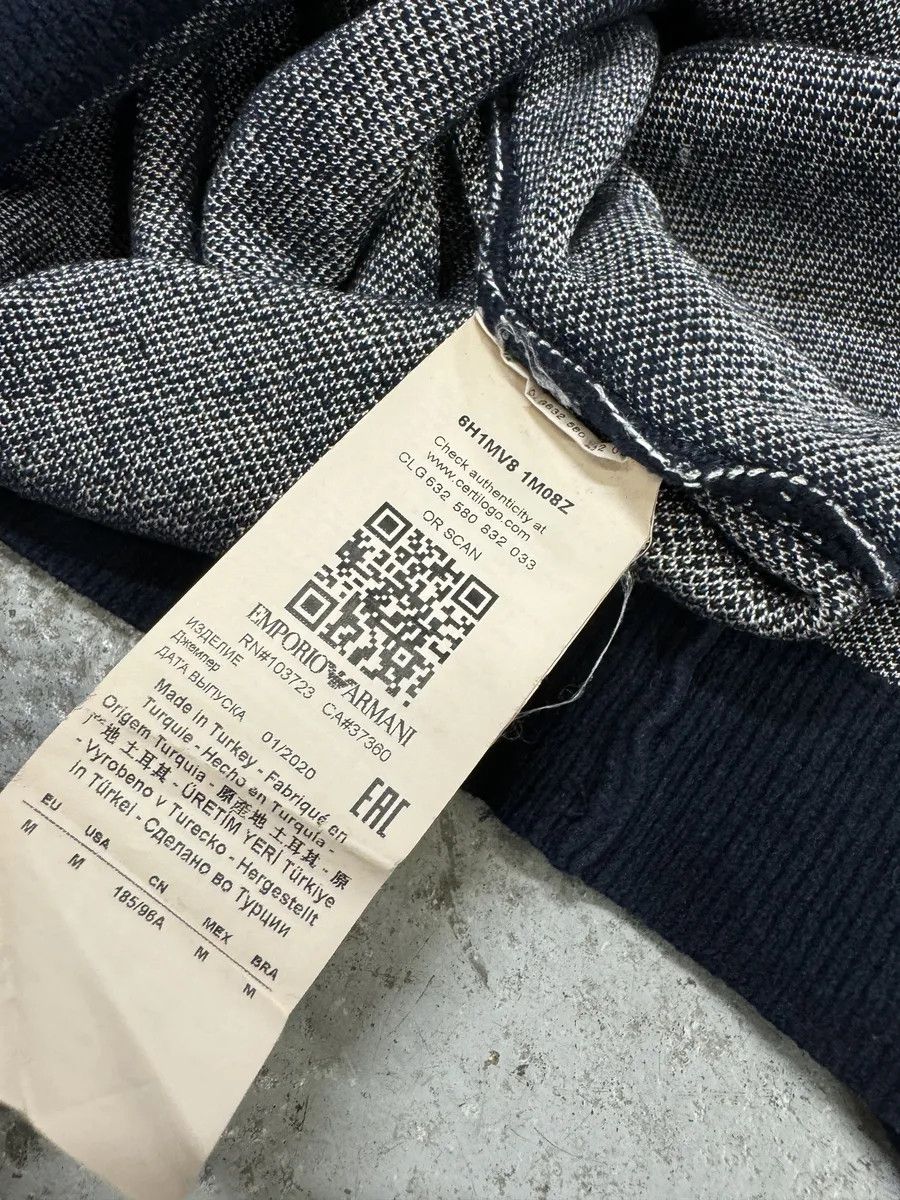 Emporio Armani SS2020 Emporio Armani Navy Contemporary Turtleneck Size US S / EU 44-46 / 1 - 11 Thumbnail