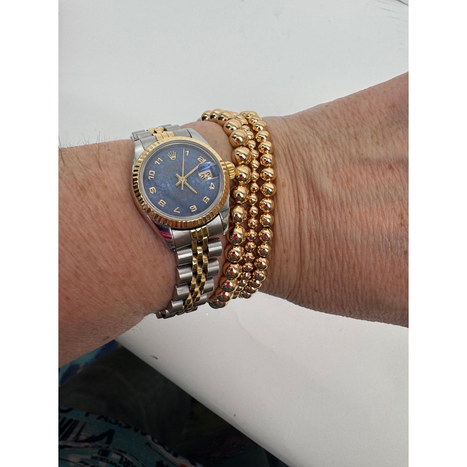 Other Women's Unbranded NIB Gold Tone Elastic Bracelets Trio Size ONE SIZE - 3 Thumbnail