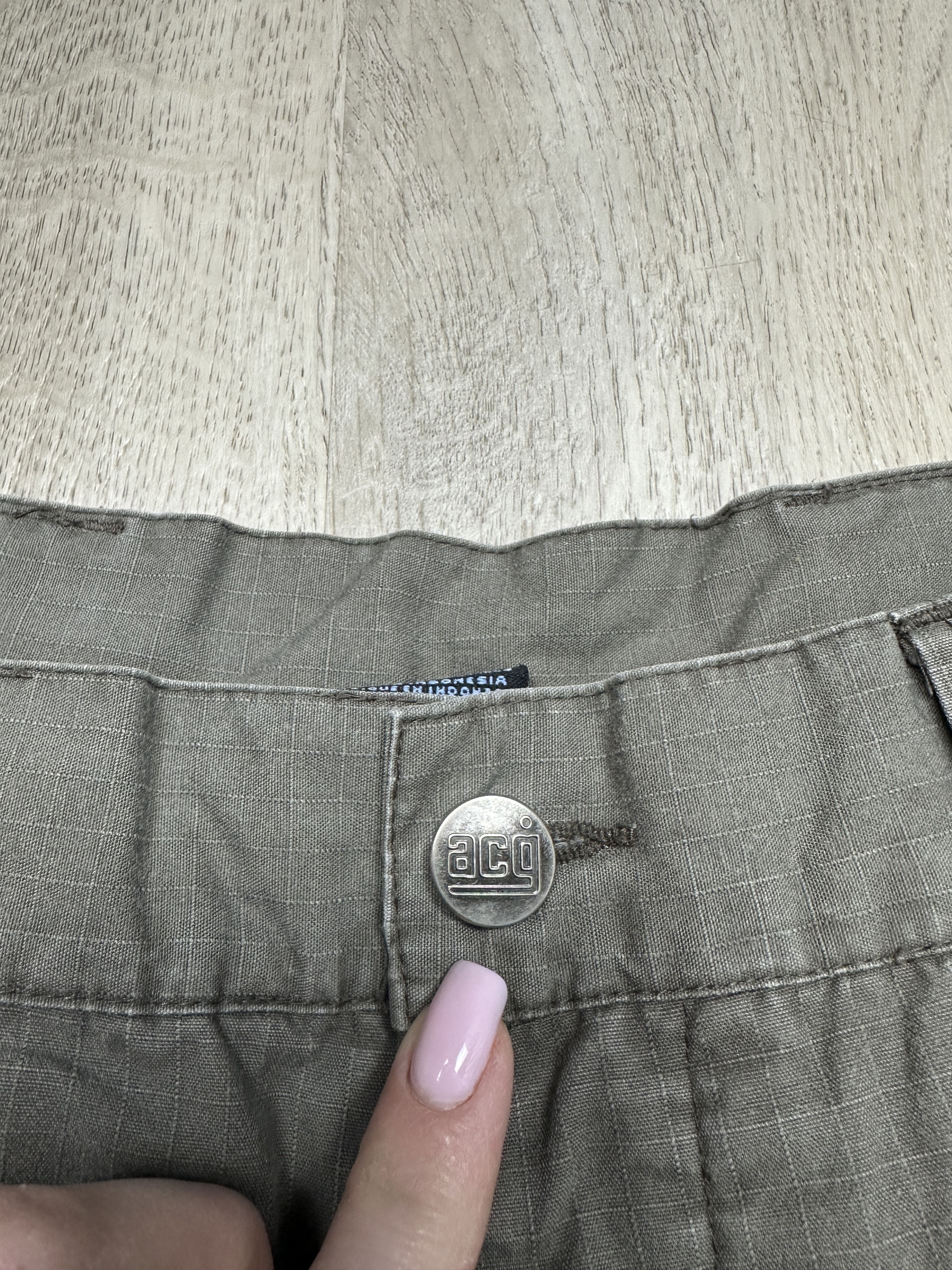 Nike ACG Nike ACG Vintage Mens Cargo Shorts Size US 36 / EU 52 - 4 Thumbnail