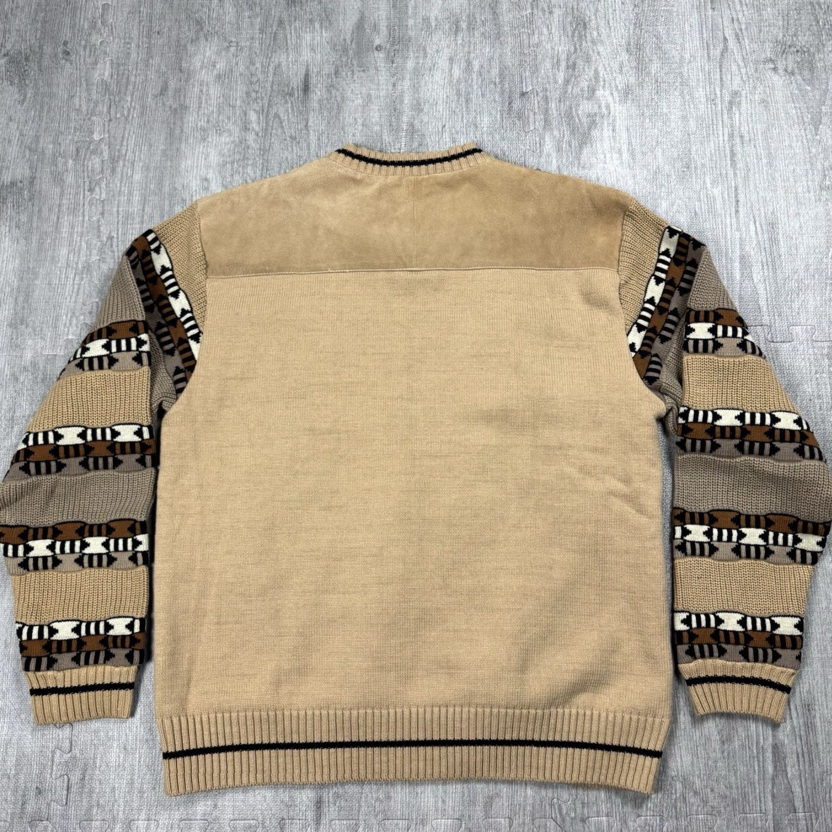 Coogi VINTAGE Steven Land Men Sweater Pullover 2XL Brown 90s Geometric Knit Leather Accent All Seasons Size US XXL / EU 58 / 5 - 6 Thumbnail