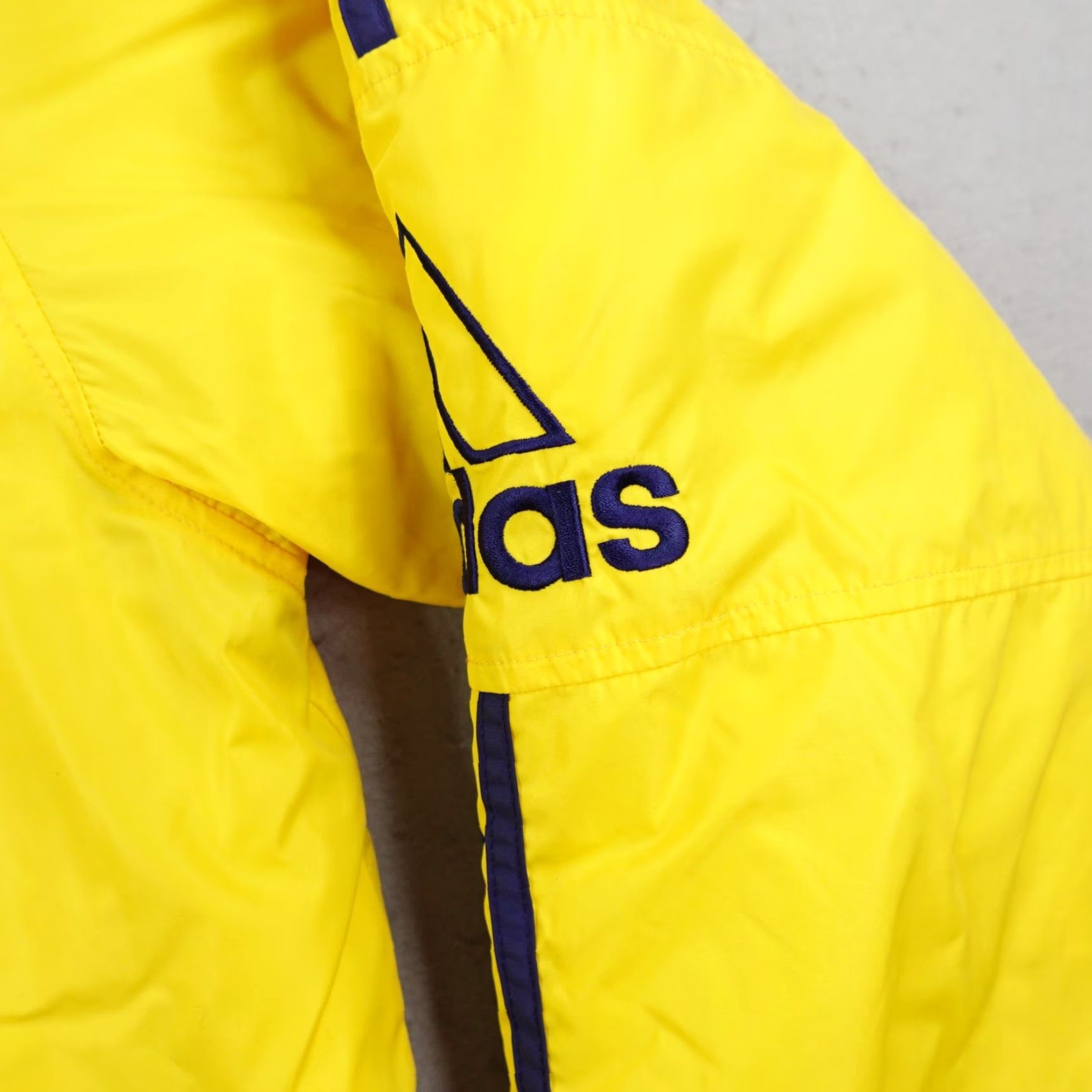 Adidas VINTAGE adidas Jacket Mens XL Yellow Hooded Fleece Lined Windbreaker Coat Y2K Size US XL / EU 56 / 4 - 4 Thumbnail