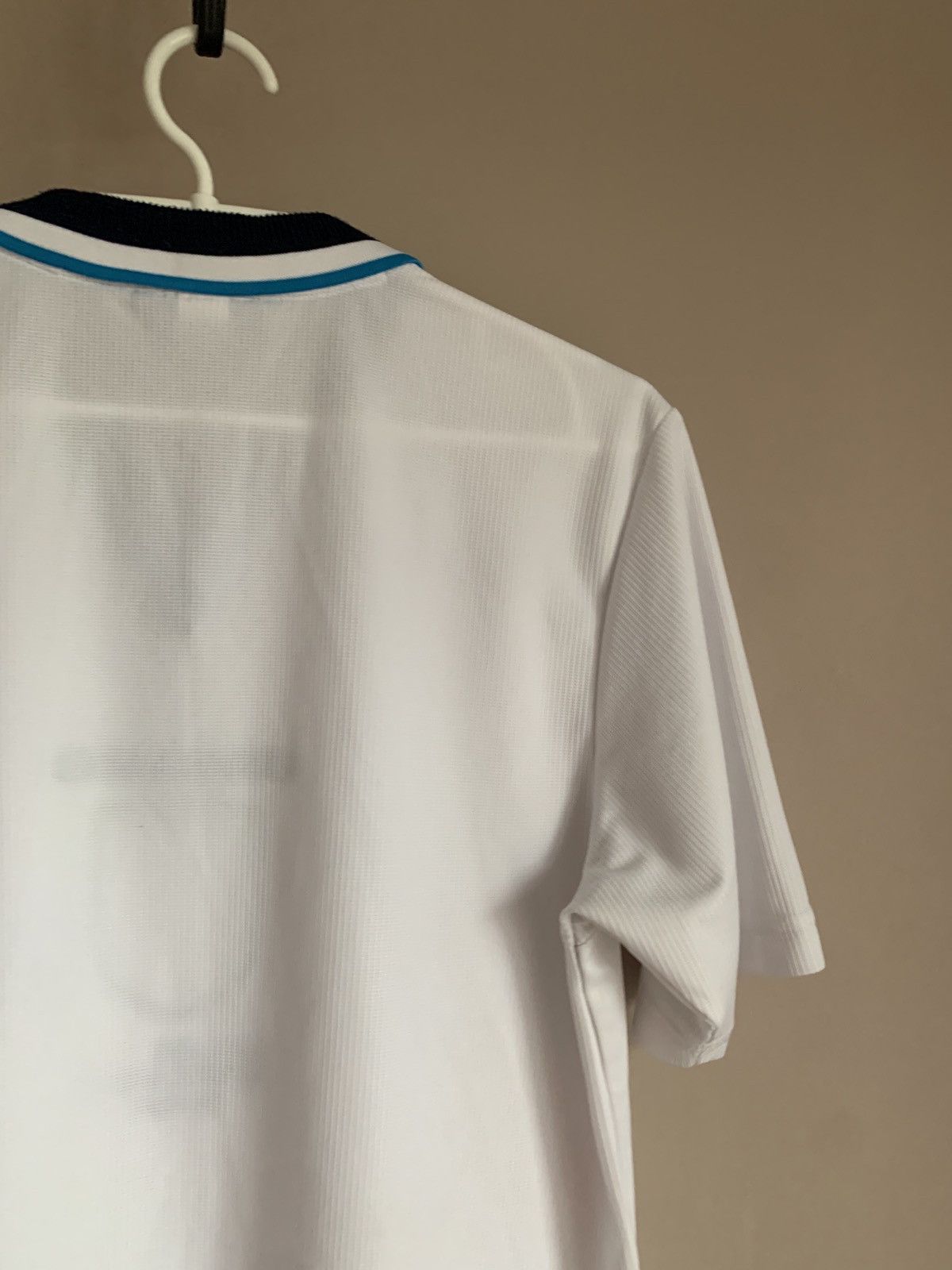 Umbro England 1995 Football Shirt Umbro Vintage Soccer Jersey Sz M Size US M / EU 48-50 / 2 - 10 Thumbnail