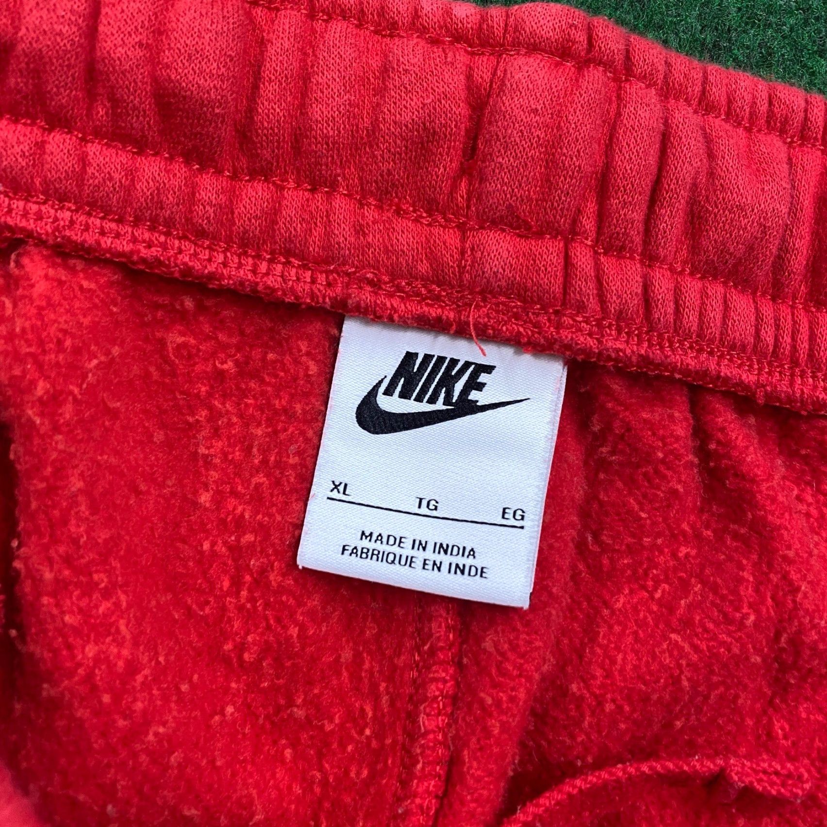 Nike VINTAGE Nike Sweatpants Mens XL Red Y2K Baggy Track Pants Joggers 34x28 5-Pocket Design Classic Fit Womens Mens boys? Size US 36 / EU 52 - 3 Thumbnail