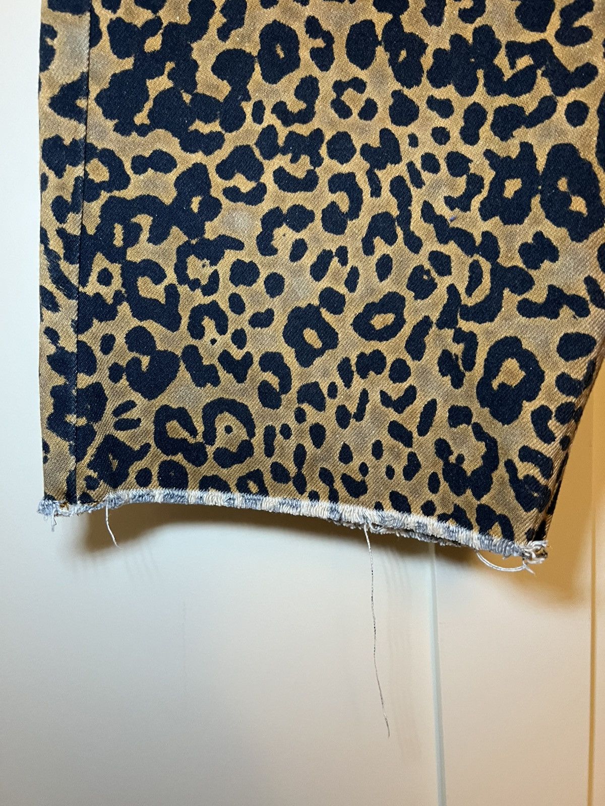 Vetements Vetements leopard print slim denim shorts Size US 34 / EU 50 - 9 Thumbnail