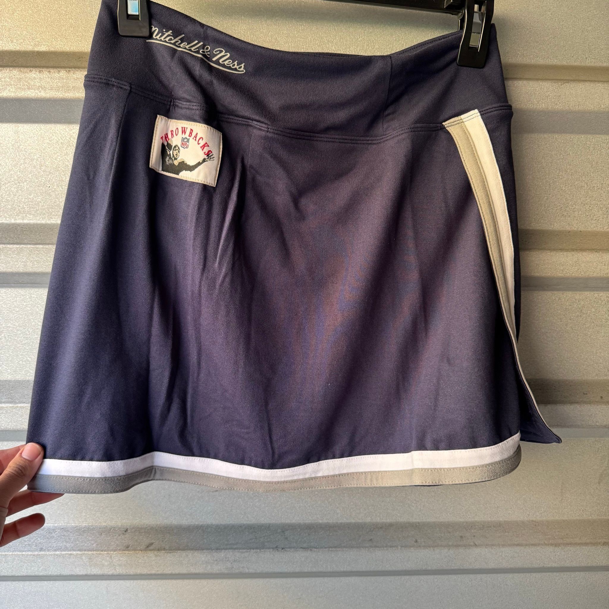 Mitchell & Ness Women's Mitchell & Ness Navy Dallas Cowboys Skort, Size 30" / US 8 / IT 44 - 6 Thumbnail