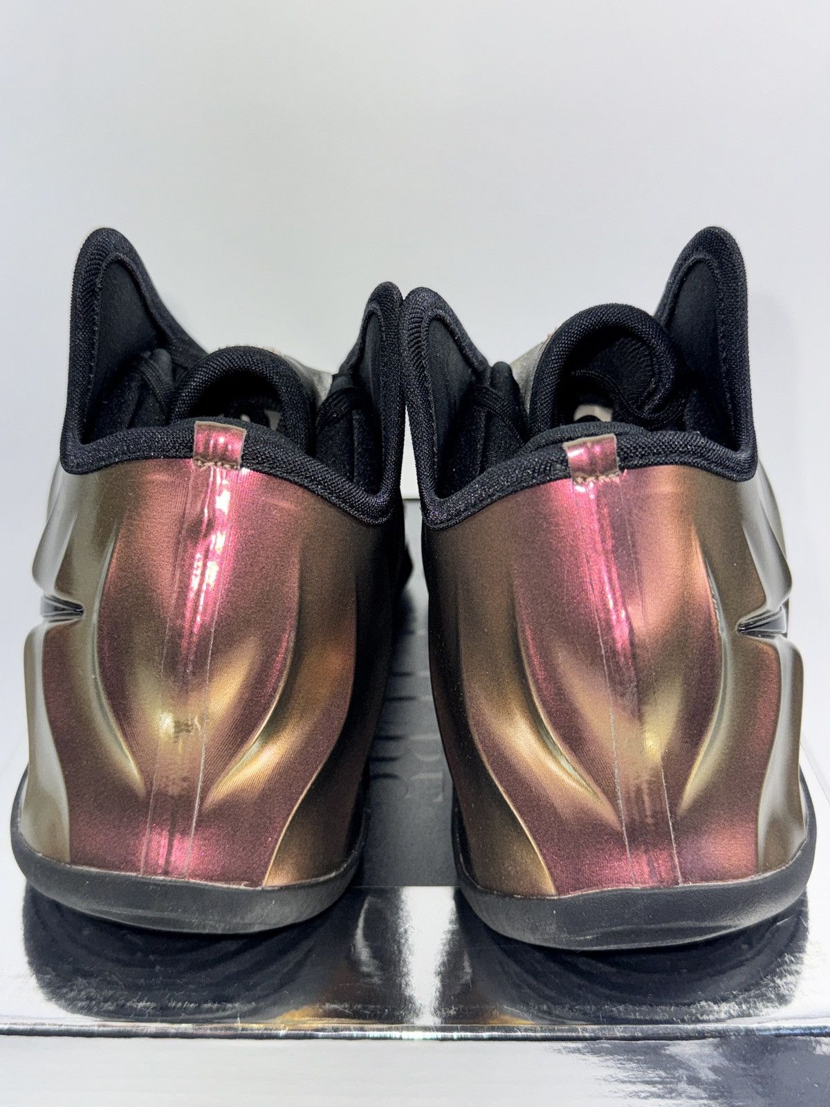 Nike NIKE GT FUTURE METALLIC TED BRONZE Size US 10 / EU 43 - 4 Thumbnail