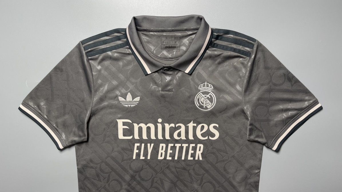 Adidas REAL MADRID ADIDAS 2024/2025 SOCCER JERSEY #27 NICO PAZ Size US S / EU 44-46 / 1 - 3 Thumbnail