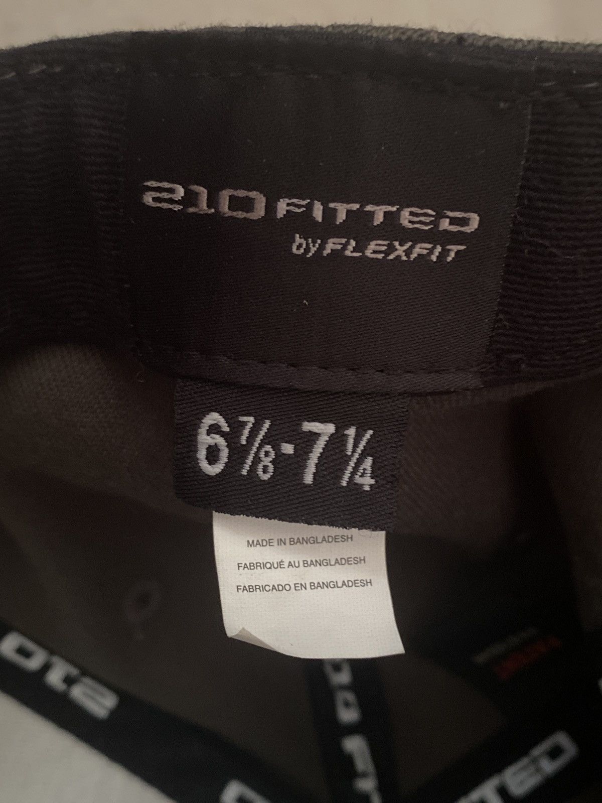 DC DC shoes 210 Fitted Snapback Emrodidered logo Size ONE SIZE - 8 Thumbnail