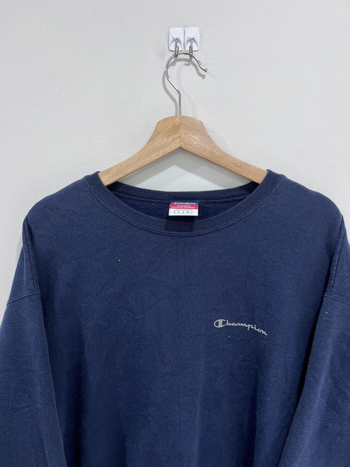 Vintage Vintage Champion sweater crewneck sweatshirt navy blue Size US L / EU 52-54 / 3 - 3 Thumbnail