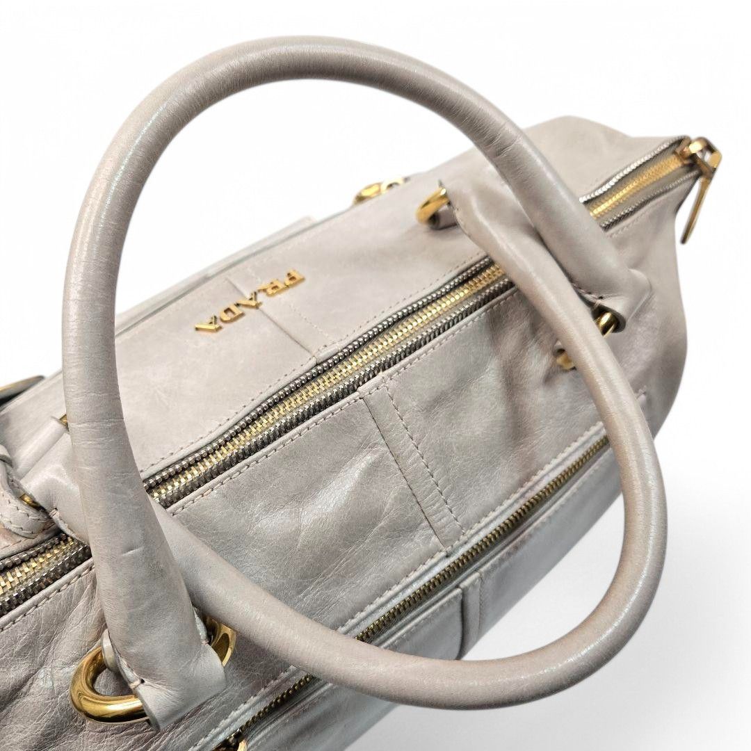 Prada Prada - Saffiano Gray Leather Handbag Shoulder Bag Vintage Size ONE SIZE - 5 Thumbnail
