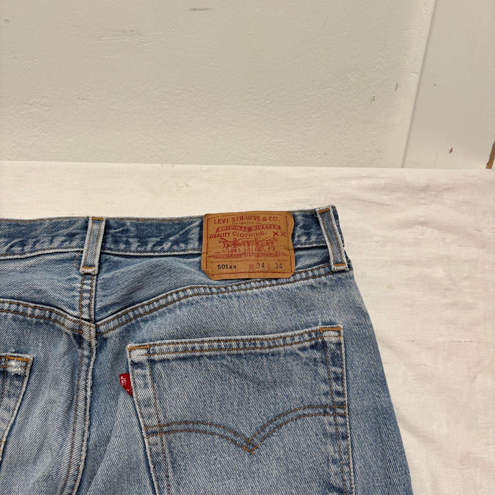 Levi's VTG 90s Levi's 501xx Distressed Faded Light Blue Jeans 30x30 Size US 30 / EU 46 - 6 Thumbnail