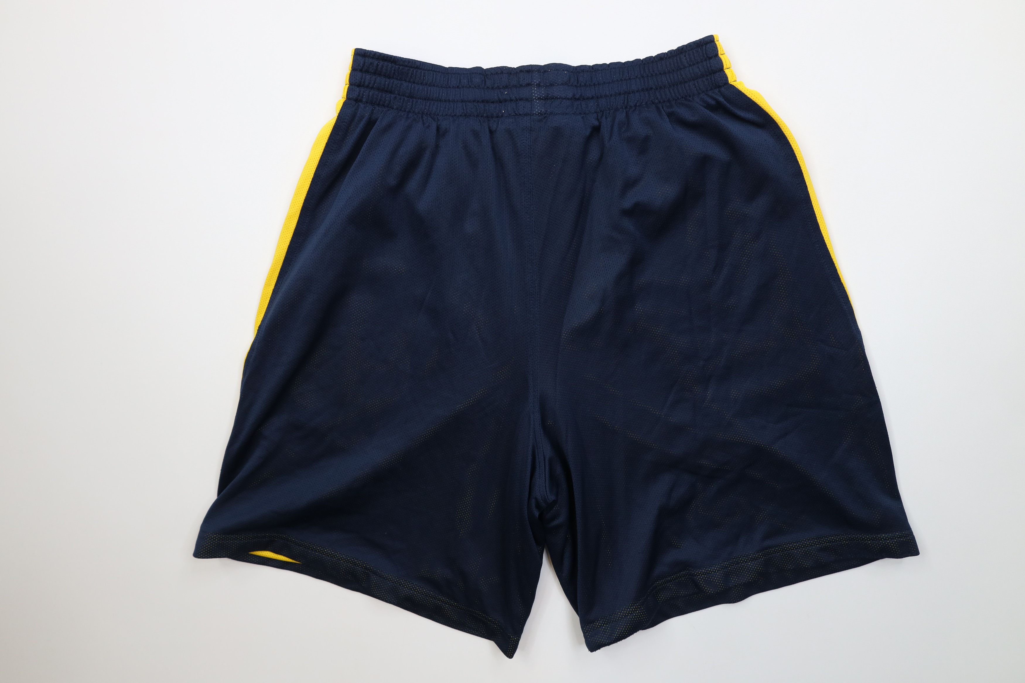 Nike Vintage Nike Swoosh Marquette University Mesh Shorts Blue Size US 32 / EU 48 - 9 Thumbnail