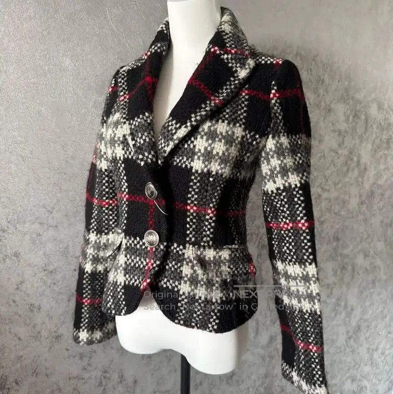 Burberry Burberry Color Block Wool Short Coat for Women. Size M / US 6-8 / IT 42-44 - 1 Thumbnail
