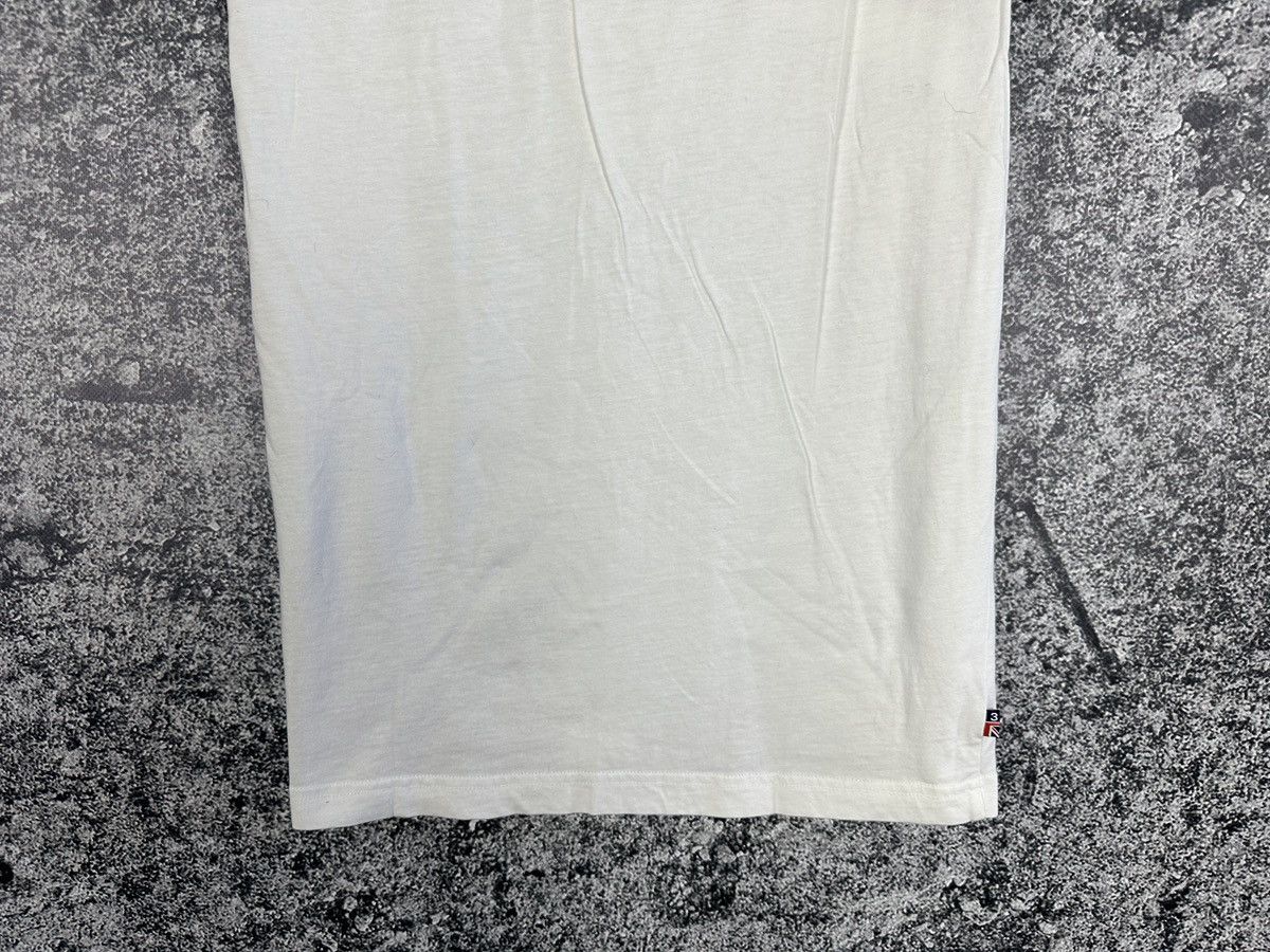 Henri Lloyd Men’s Land Rover BAR Henri Lloyd Racing T-Shirt Size L Large Size US L / EU 52-54 / 3 - 11 Thumbnail
