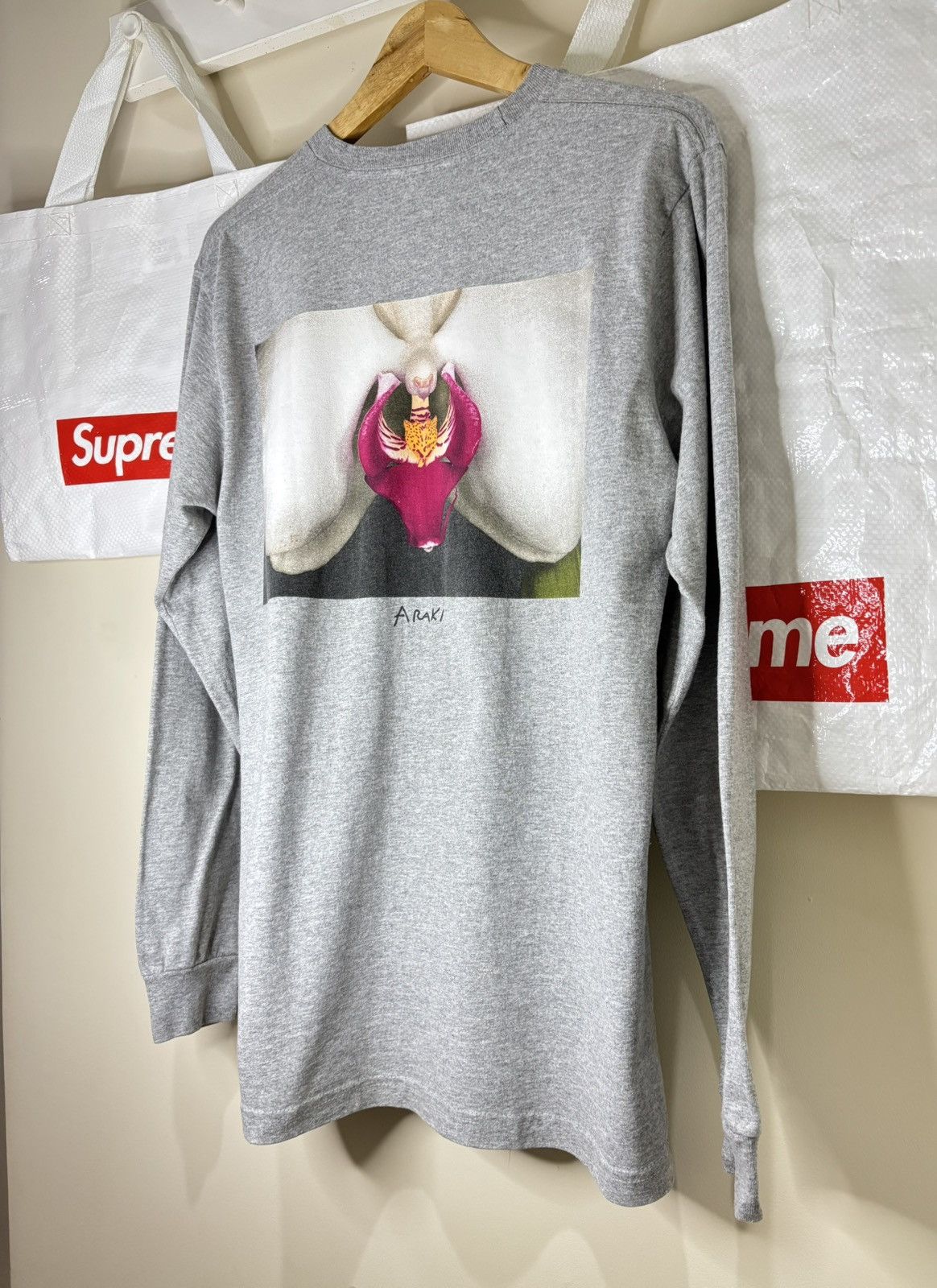 Supreme Supreme Araki Orchid LS Grey Tee FW16 Size US M / EU 48-50 / 2 - 2 Thumbnail