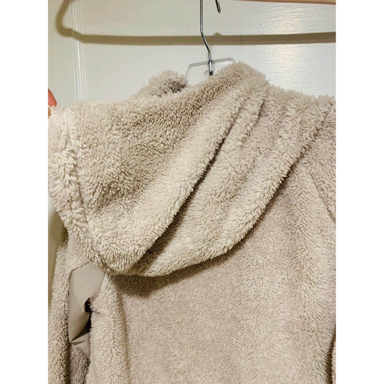 Nike Nike Cream Cream Beige Oatmeal Sherpa Thermal Hoodie XS Size XS / US 0-2 / IT 36-38 - 7 Thumbnail
