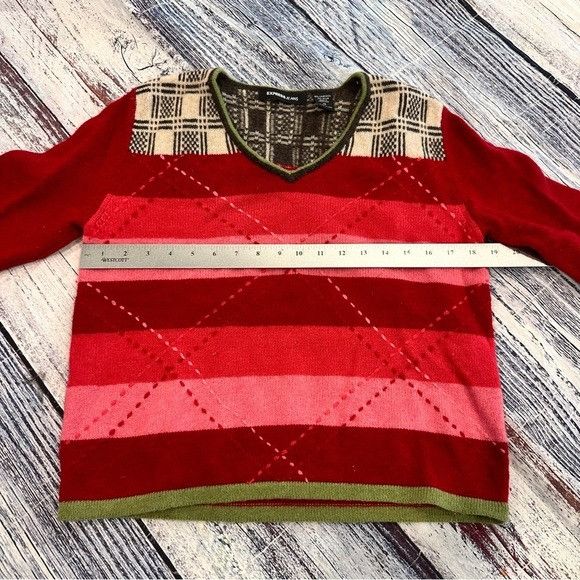 Express Vintage Express Wool Red and Pink Sweater with Plaid Accents Size M / US 6-8 / IT 42-44 - 6 Thumbnail